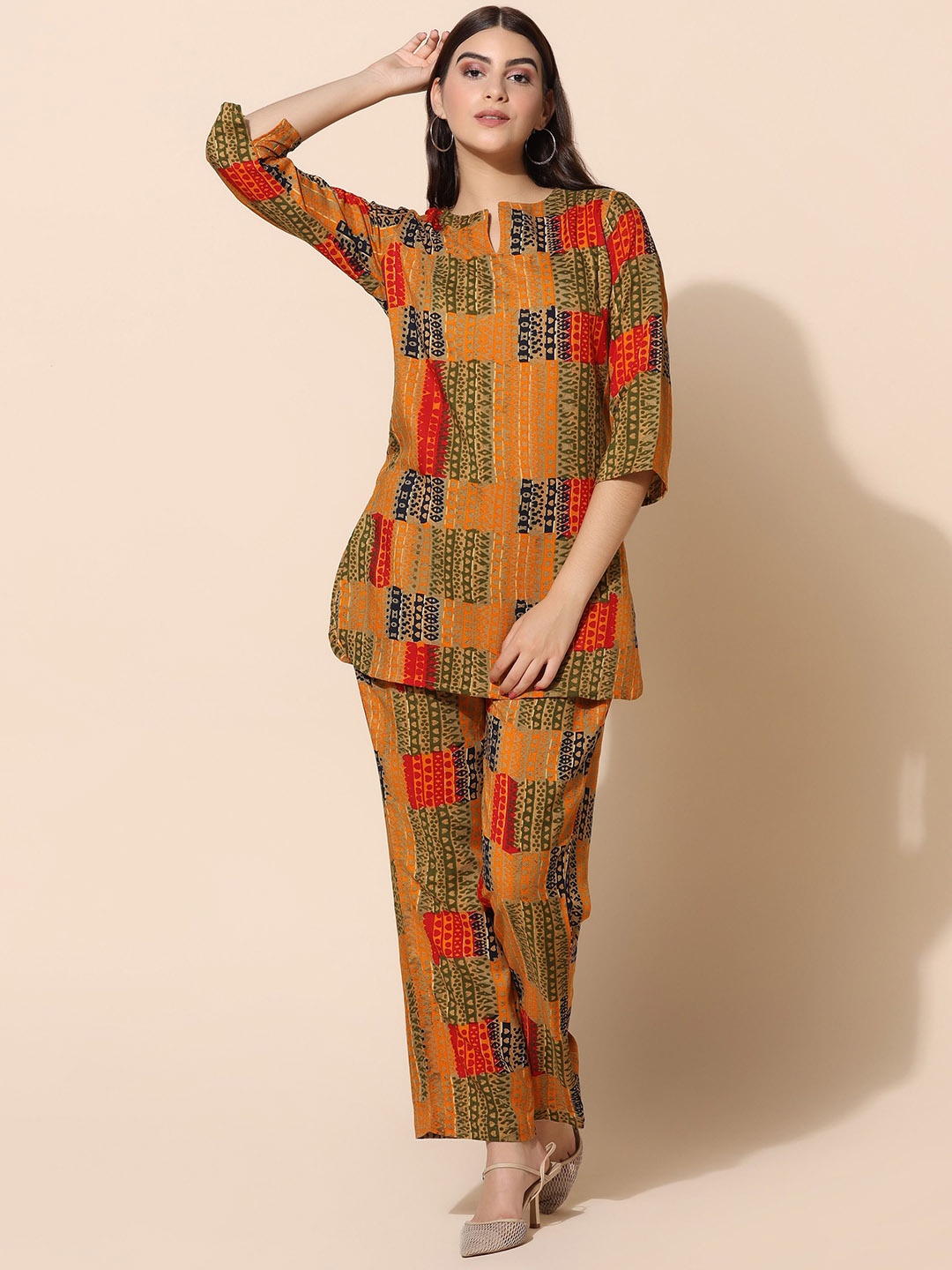 

TAGDO Geometric Printed Top With Palazzos, Yellow