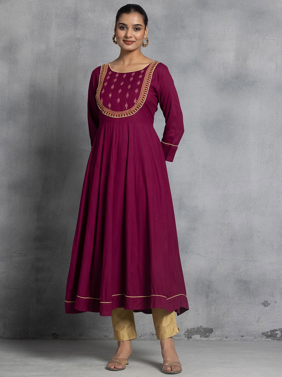 

Rang by Indya Floral Embroidered Pleated Anarkali Kurta, Maroon
