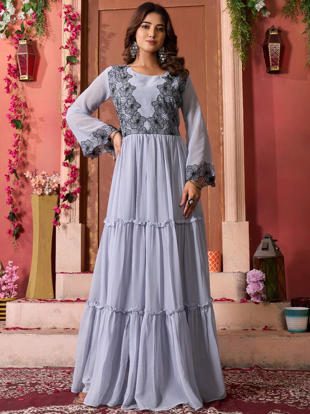 

KALINI Women Floral Yoke Design Thread Work Handloom Georgette Kurta, Purple
