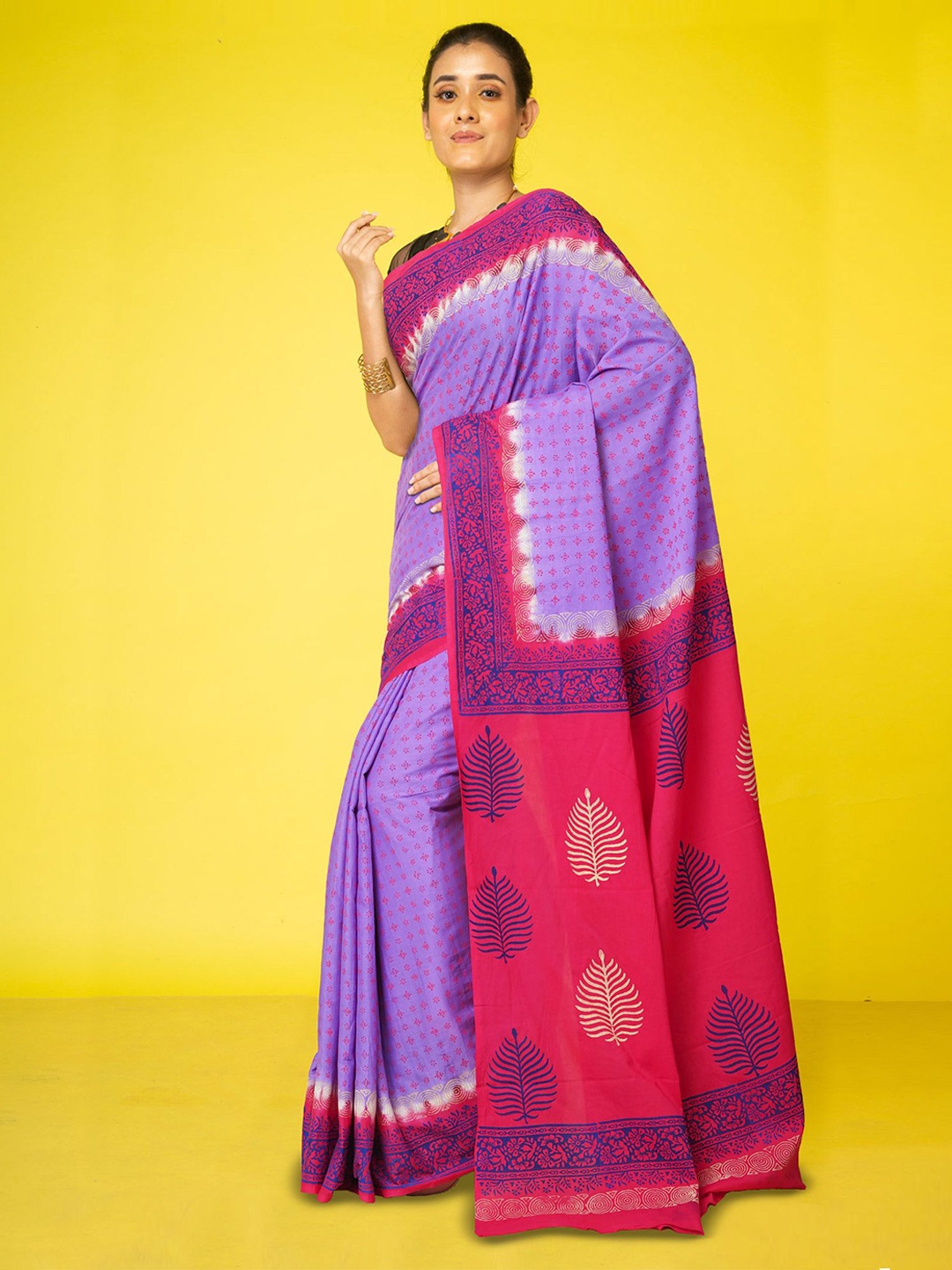 

Unnati Silks Ethnic Motifs Pure Cotton Handloom Block Print Saree, Lavender