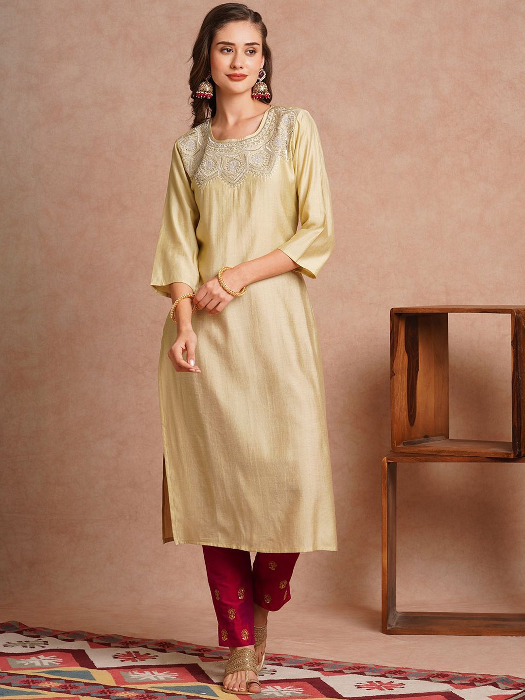 

FASHOR Women Yoke Design Flared Sleeves Mirror Work Kurta, Cream