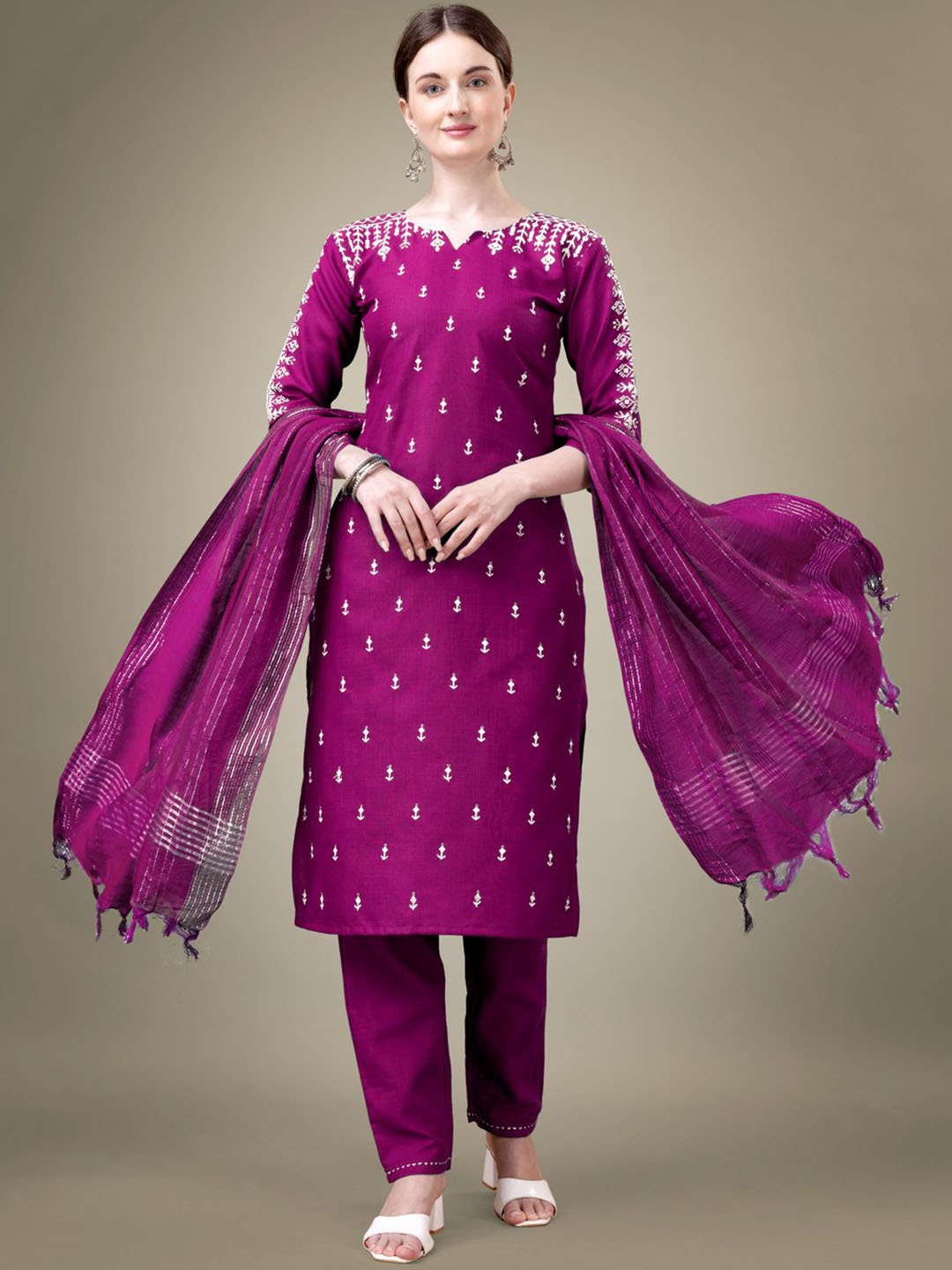 

Rujave Women Ethnic Motifs Embroidered Regular Thread Work Kurta with Trousers & With Dupatta, Purple