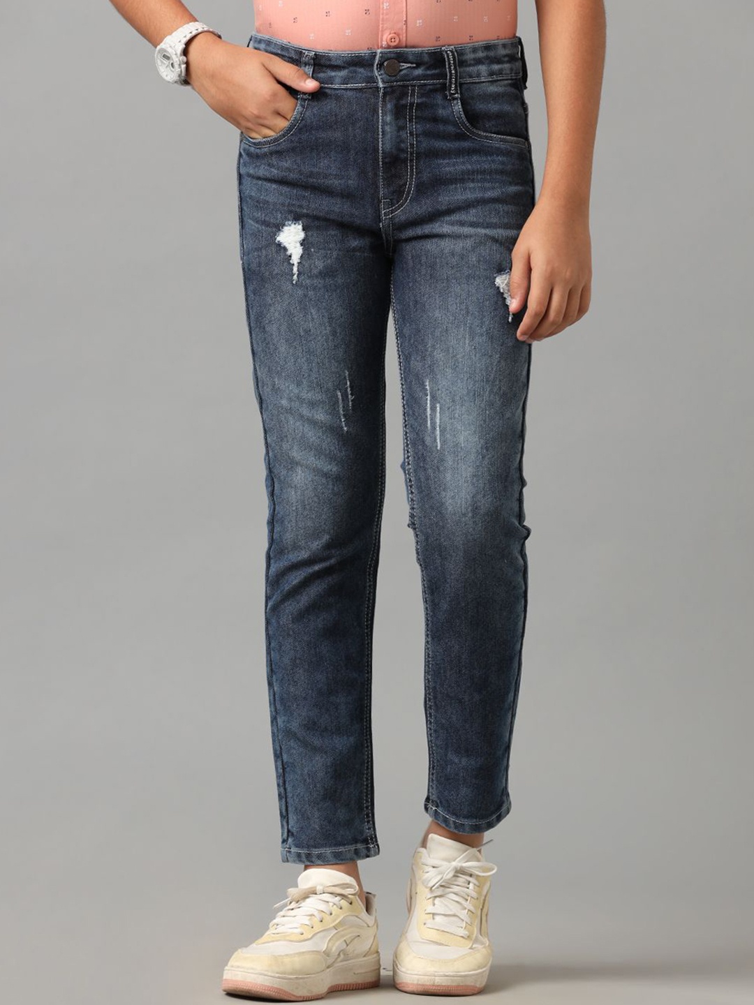

UNDER FOURTEEN ONLY Boys Low Distress Light Fade Jeans, Blue