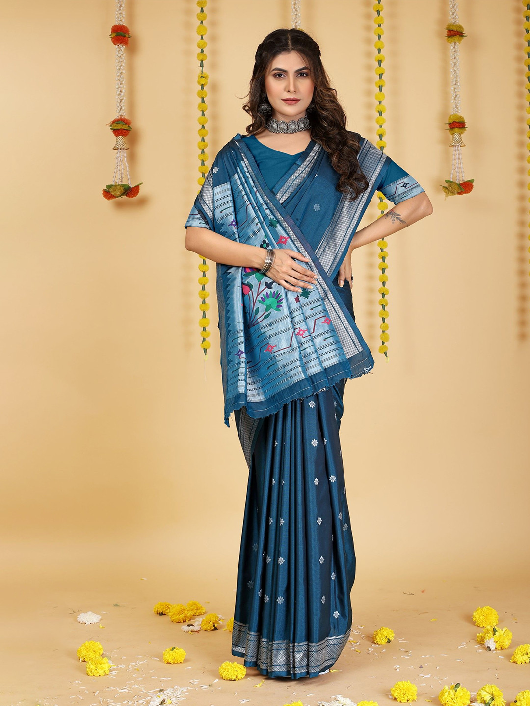

LeeliPeeri Designer Ethnic Motif Zari Woven Paithani Saree, Teal
