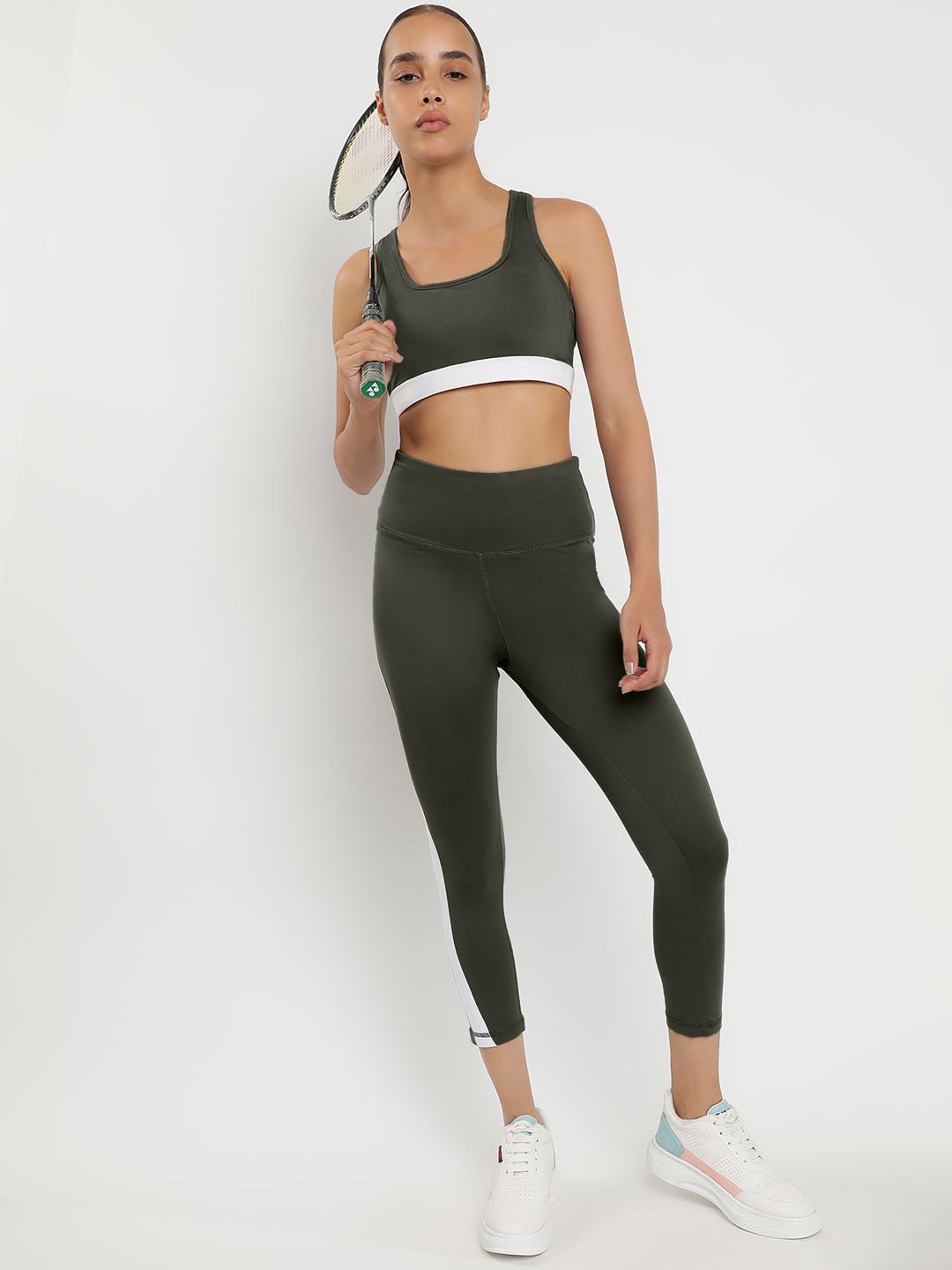 

Wearjukebox Sports Bra With Leggings Co-Ords, Charcoal