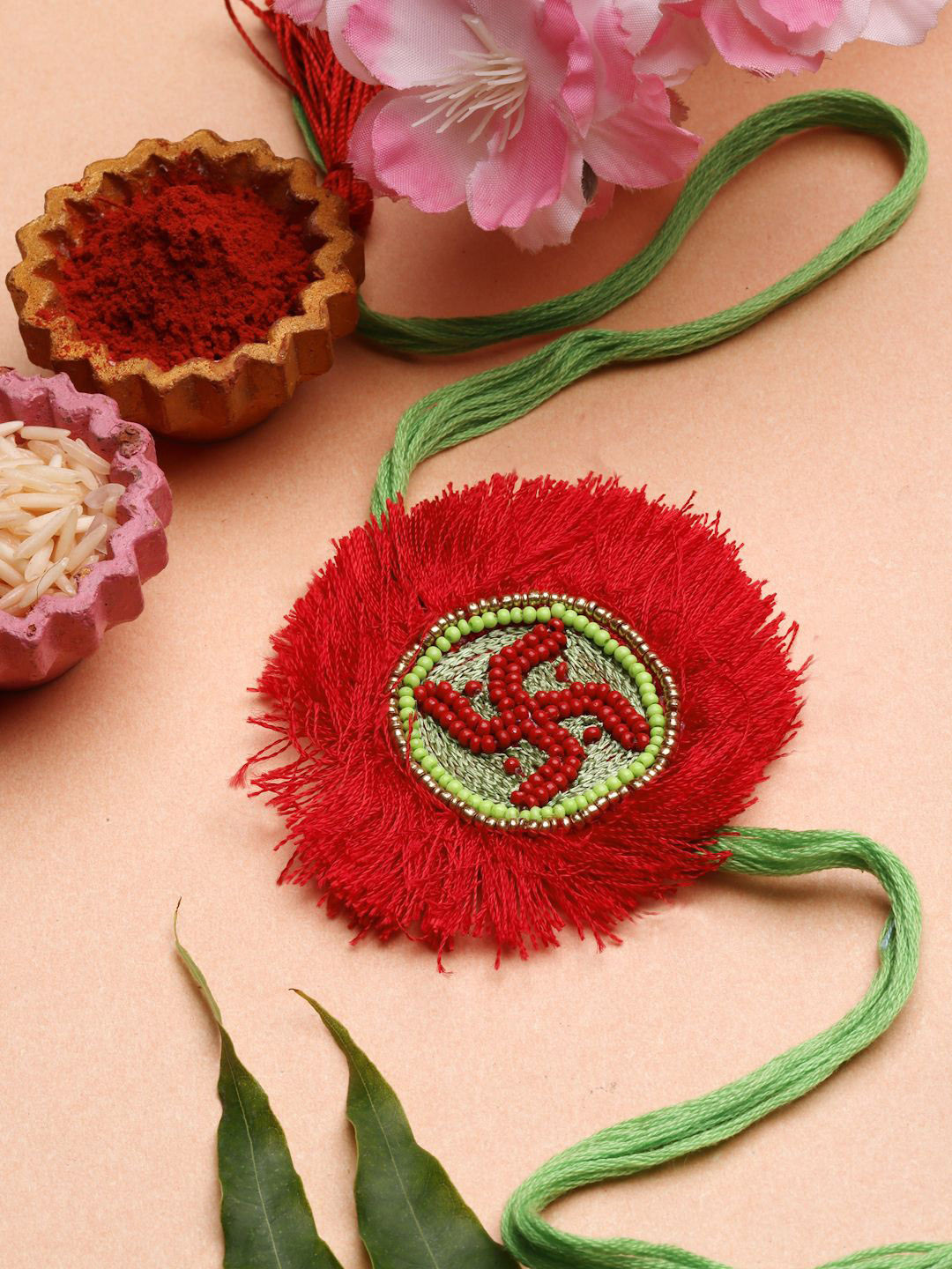 

Moedbuille Thread Rakhi, Red