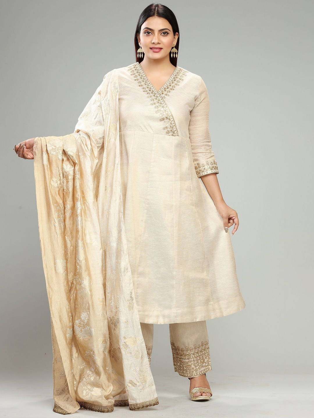 

COTTON CULTURE Women Embroidered Regular Linen Kurta with Palazzos & With Dupatta, Cream