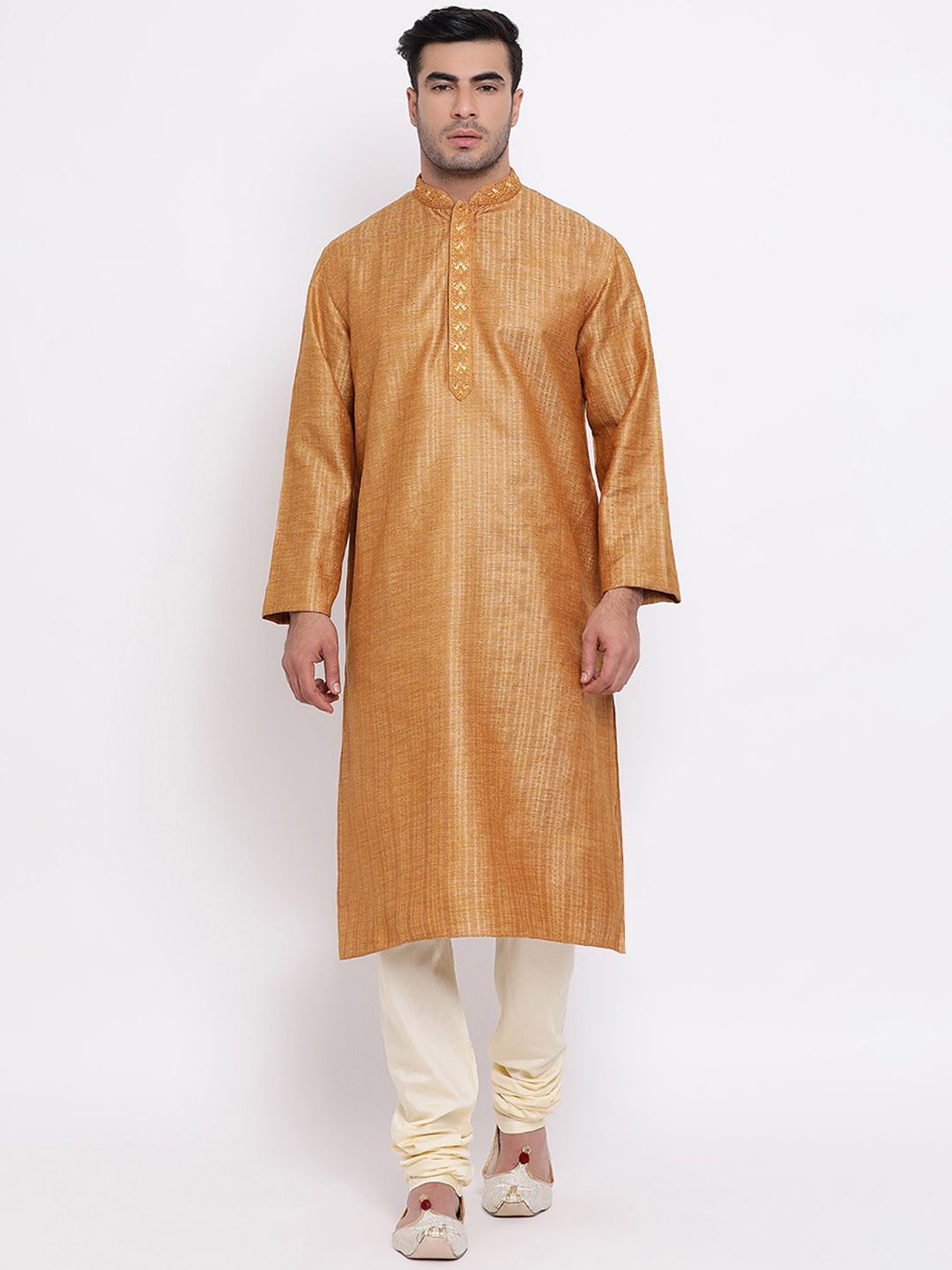 

ZOIS Men Thread Work Kurta, Gold