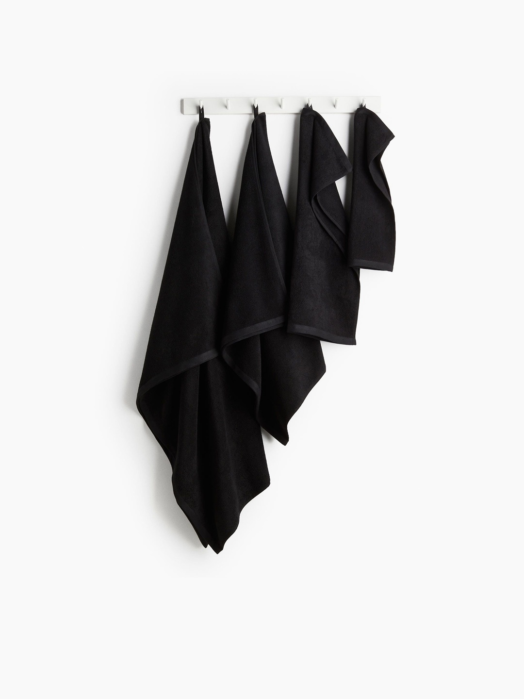 

H&M Black Terry Bath Towels
