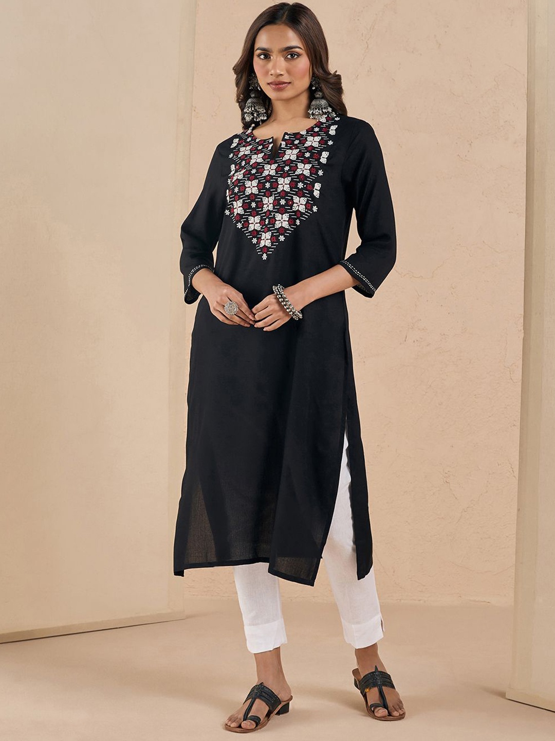 

Likha Women Embroidered Thread Work Kurta, Black