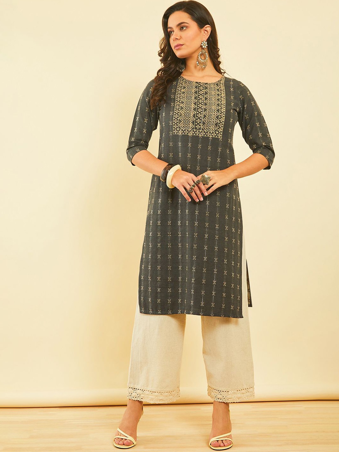 

Soch Women Geometric Mirror Work Kurta, Charcoal