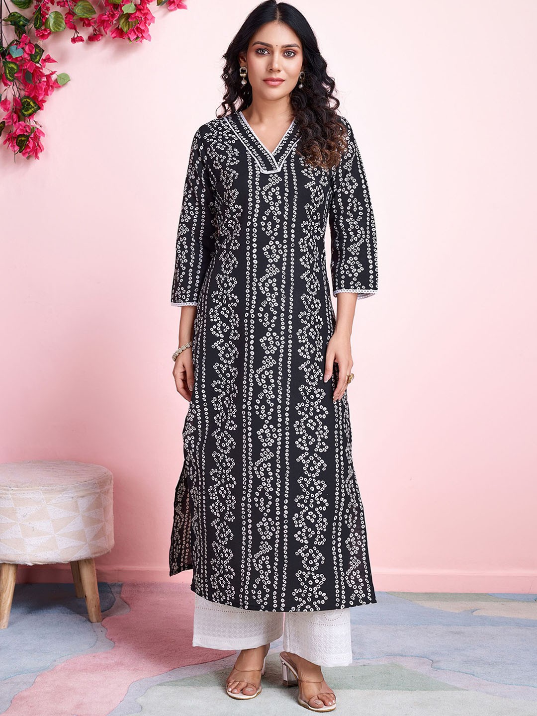 

MOJILAA Women Printed Flared Sleeves Sequinned Indie Prints Kurta, Black