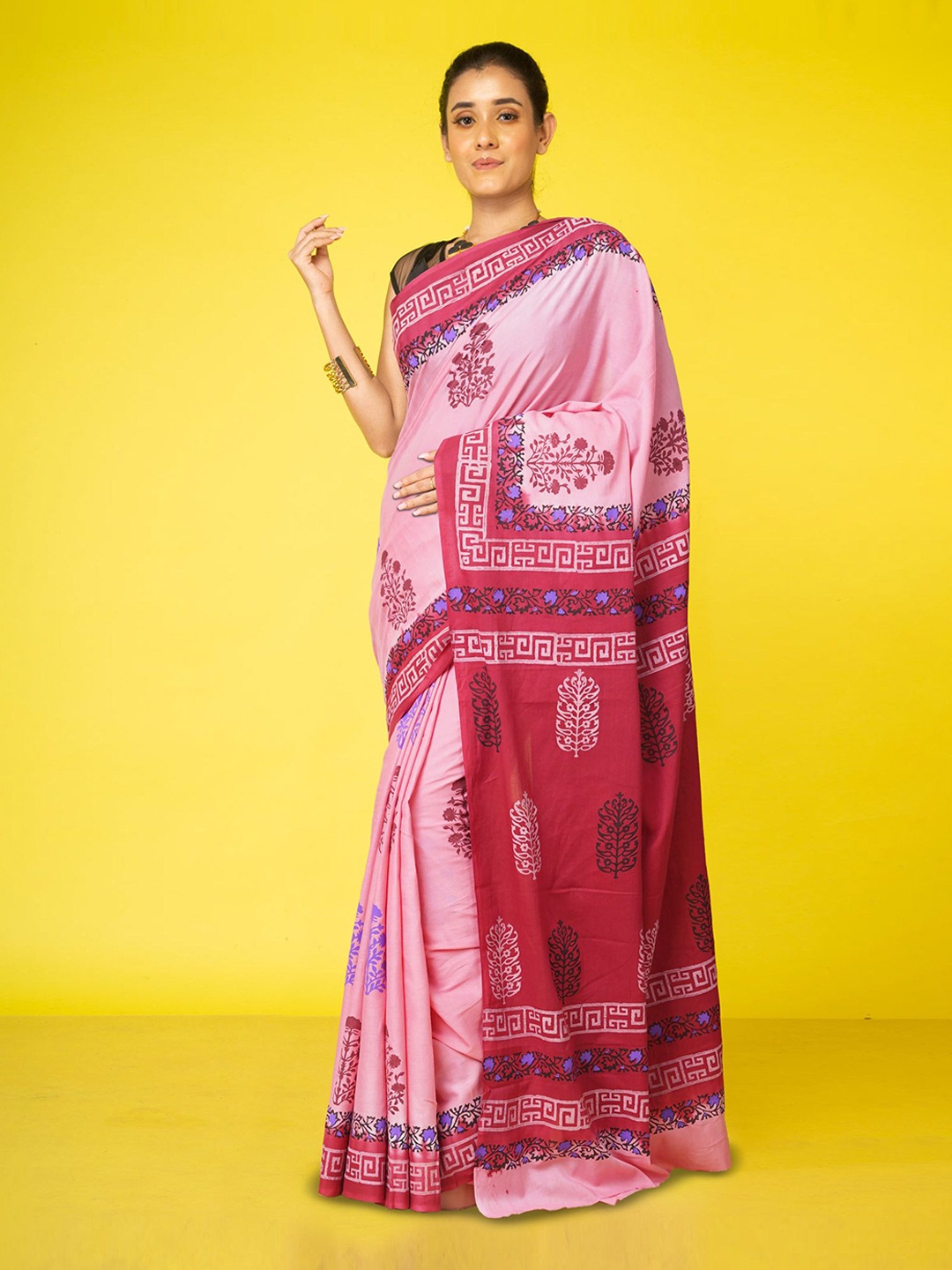

Unnati Silks Ethnic Motifs Pure Cotton Handloom Block Print Saree, Pink