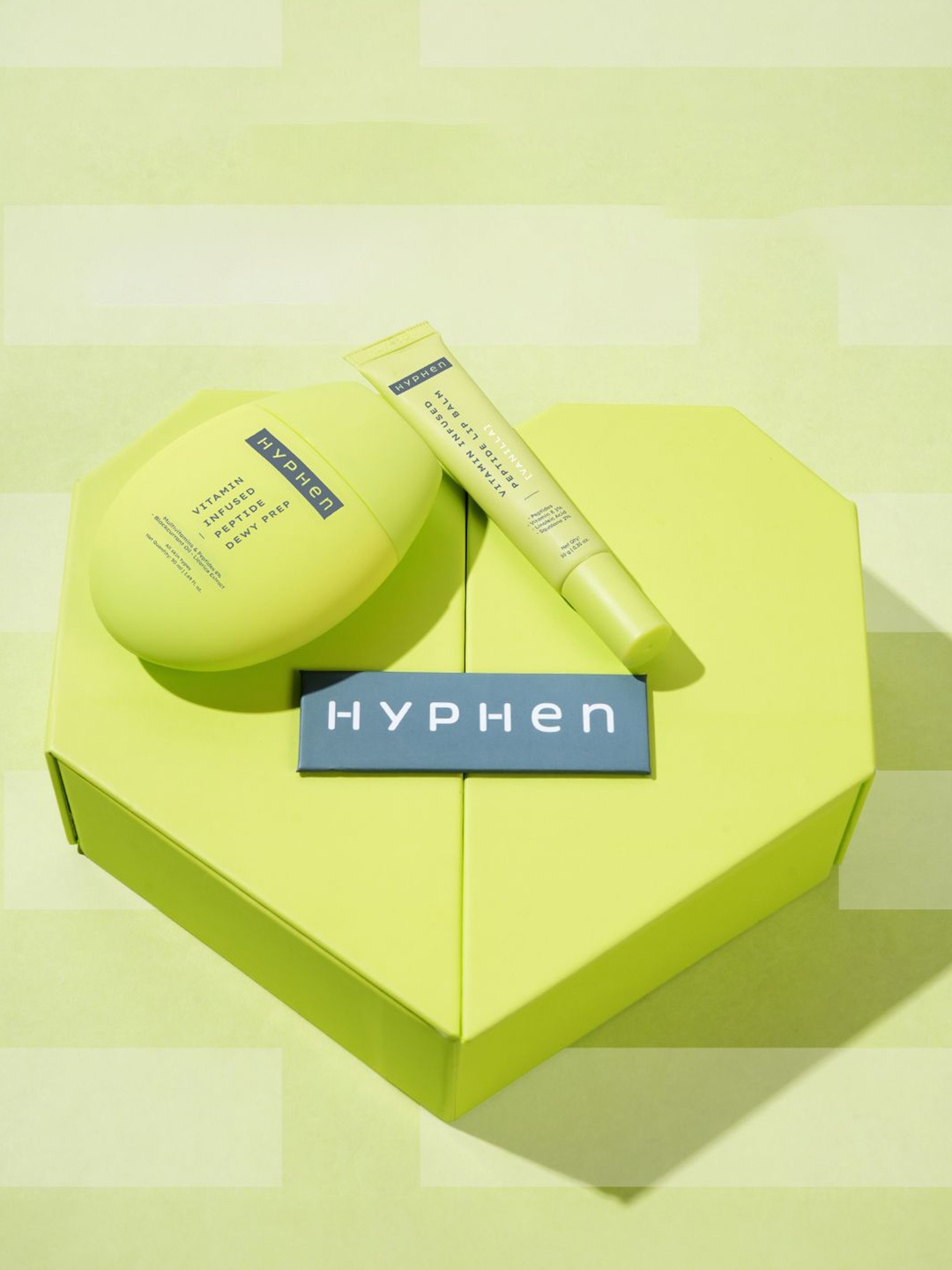 

Hyphen Vitamin-Infused Peptide Kit - Dewy Prep 50 ml & Lip Balm 10 g, Lime green