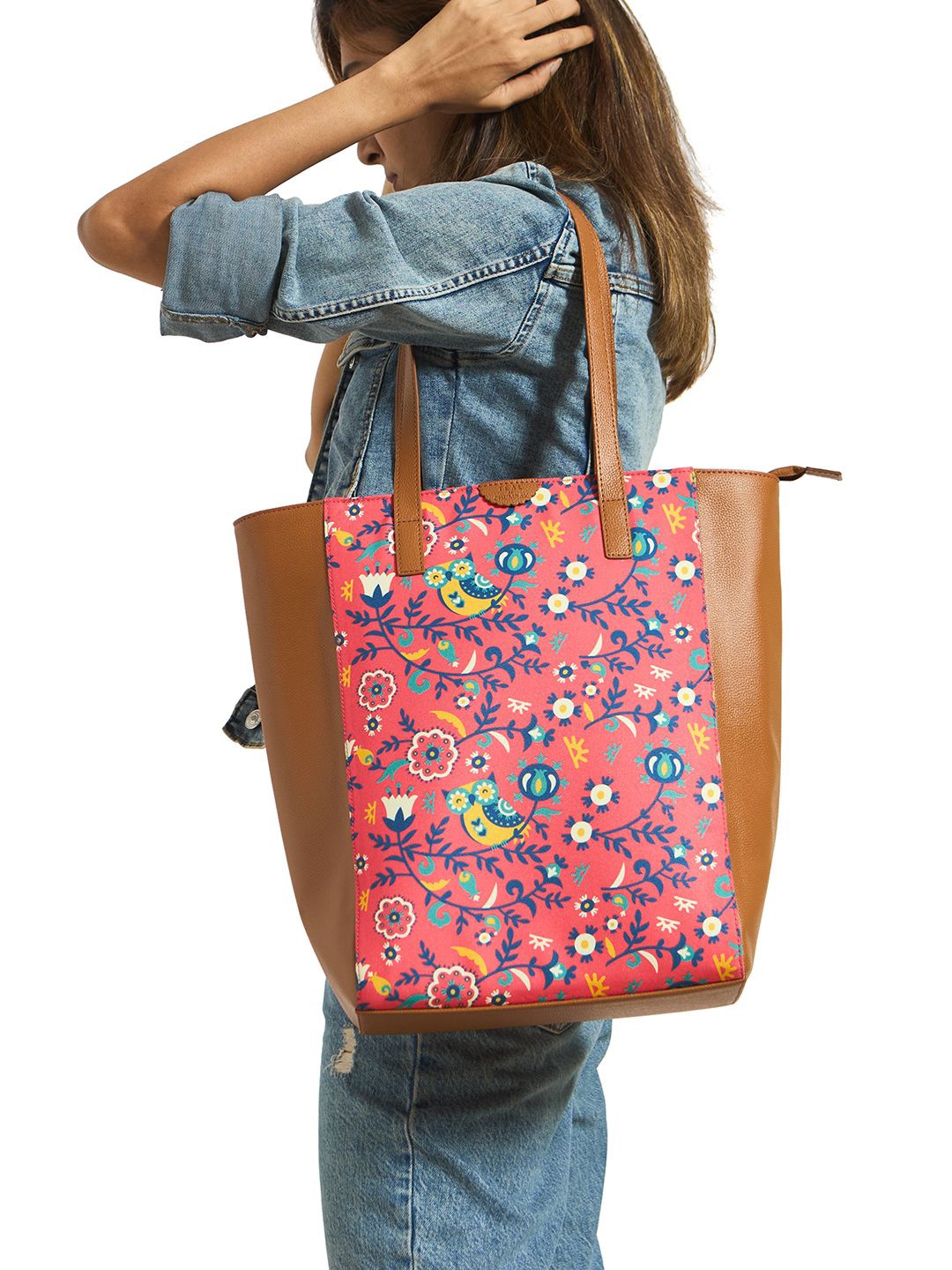 

TEAL BY CHUMBAK Floral Printed Structured Tote Bag with Bow Detail, Blue