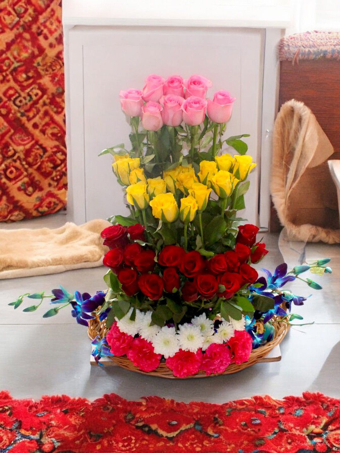 

bettergiftflowers 50-Pcs Fresh Flowers Basket, Red