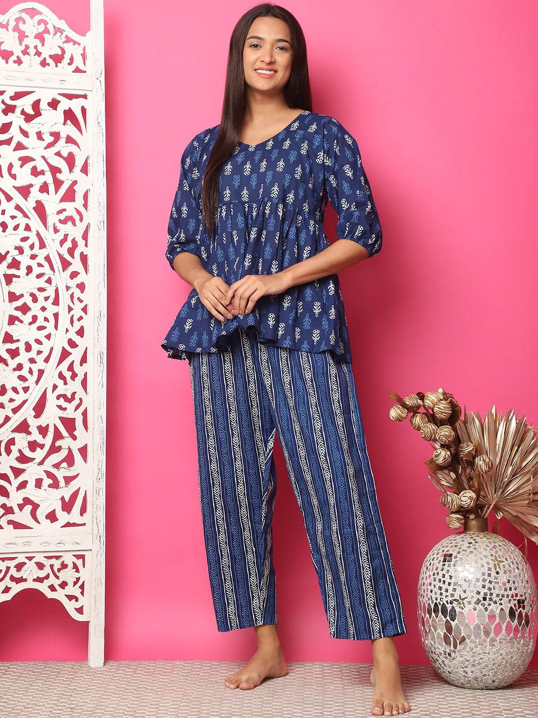 

TAG 7 Women Printed Night suit, Blue