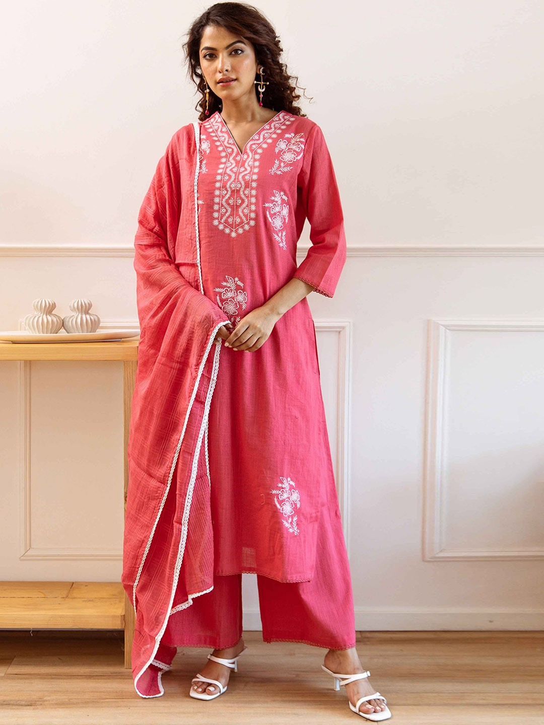 

Nehamta Ethnic Motifs Embroidered Regular Thread Work Kurta with Palazzos & Dupatta, Pink