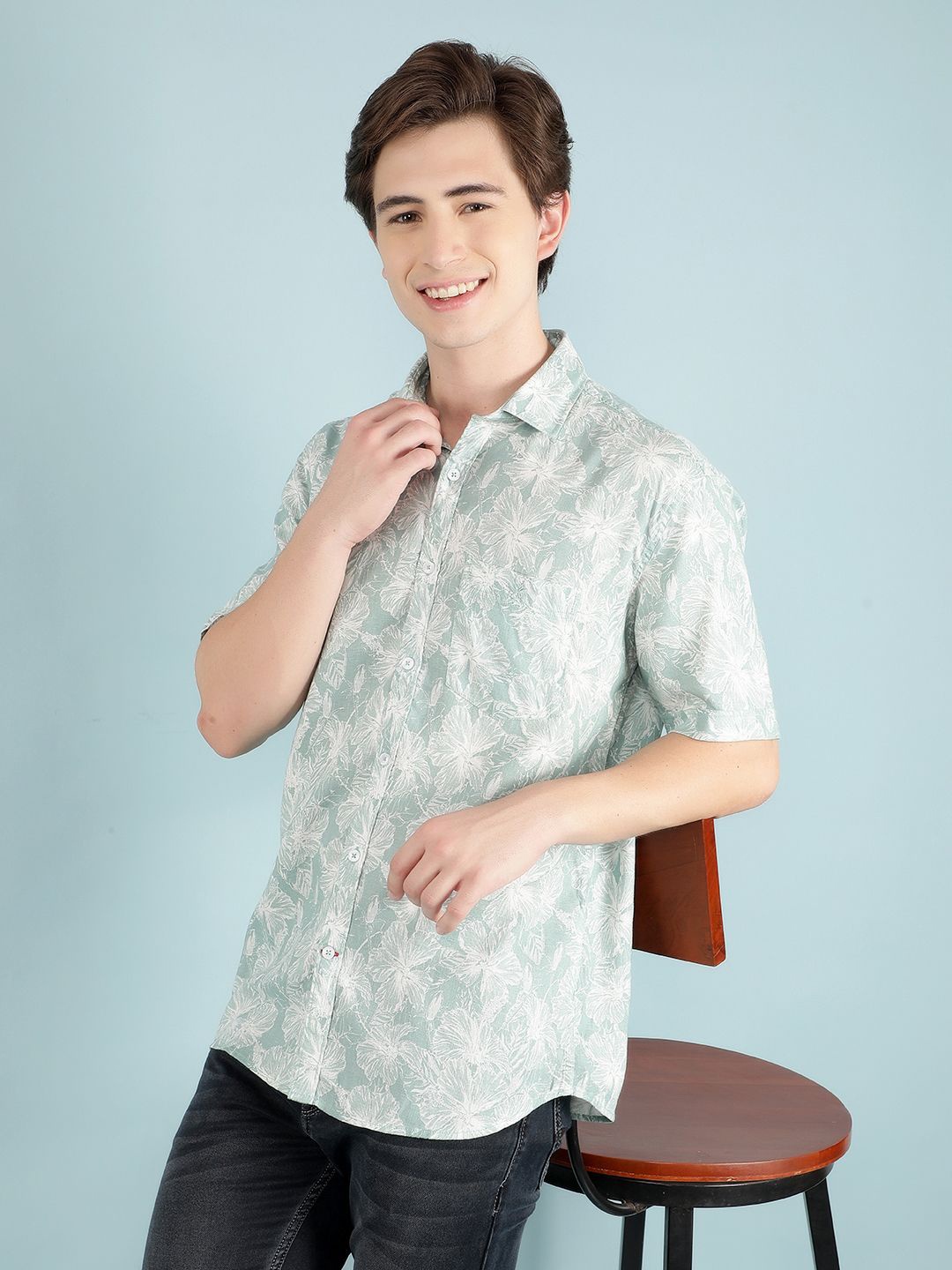 

Crimsoune Club Men Classic Slim Fit Floral Printed Casual Shirt, Green