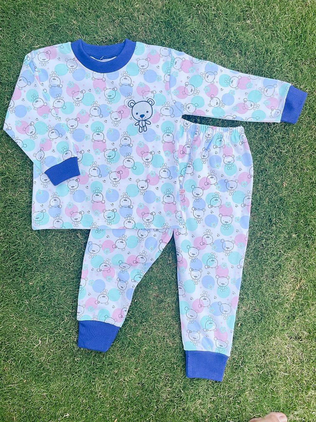 

BAESD Unisex Kids Printed Night suit, White