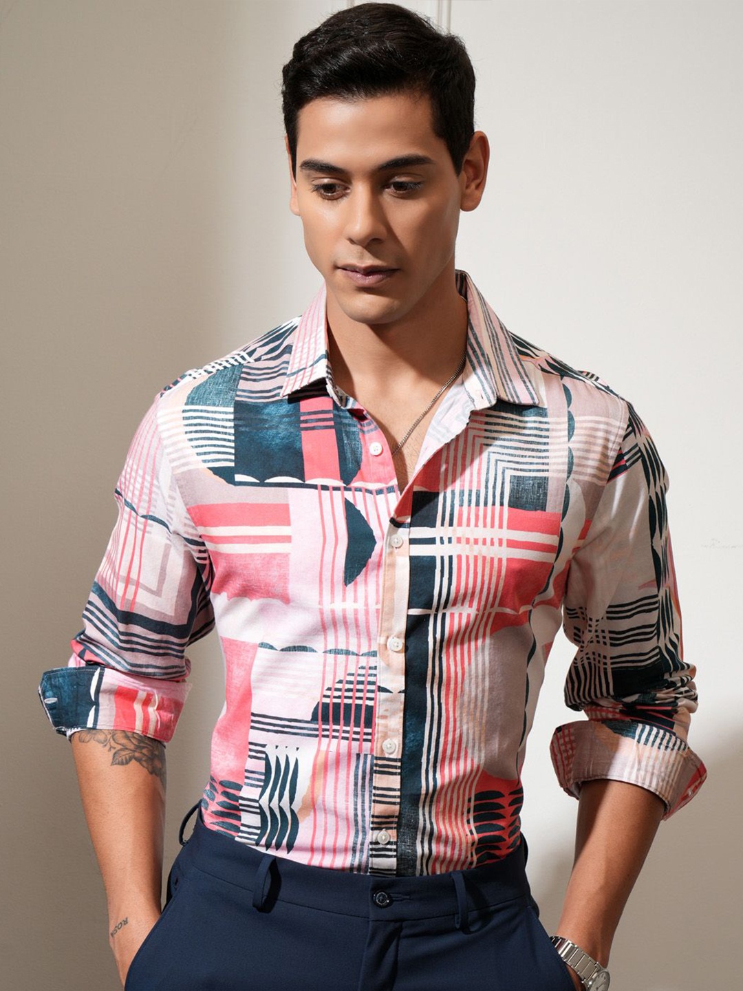 

LOCOMOTIVE Men Slim Fit Abstract Printed Casual Shirt, Coral