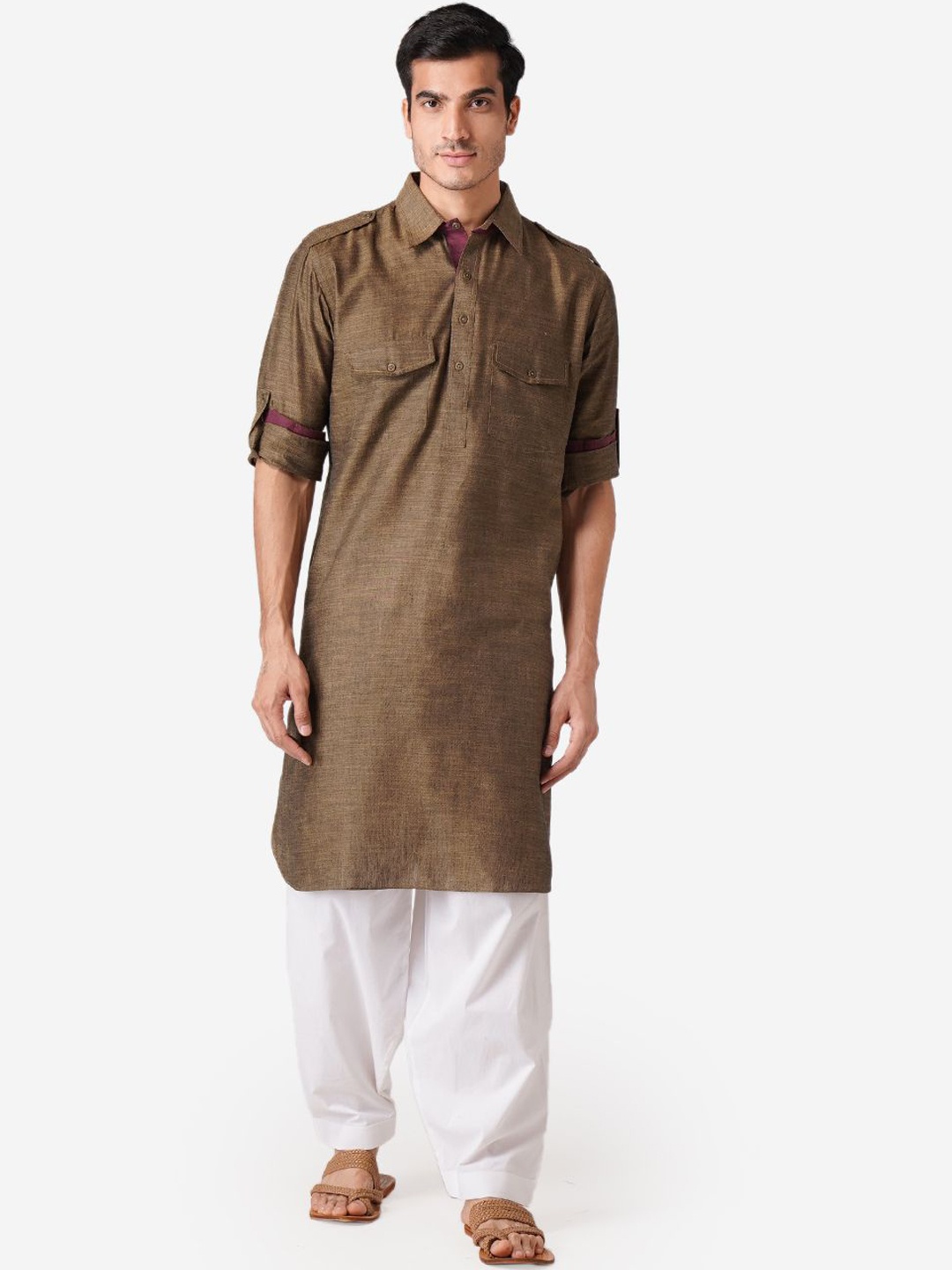 

ZOIS Men Flared Sleeves Kurta, Beige