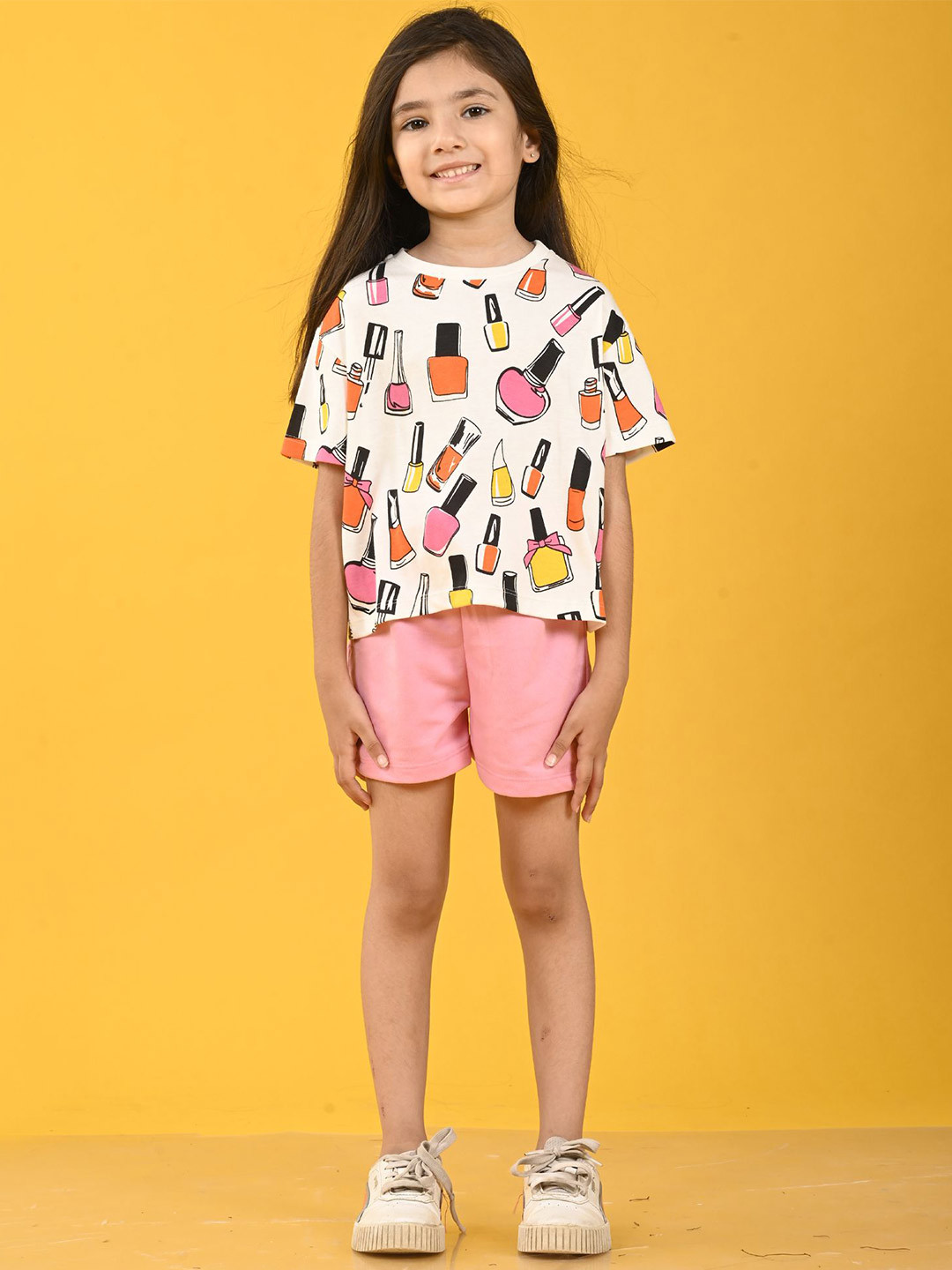 

Anthrilo Girls Printed T-shirt with Shorts, White