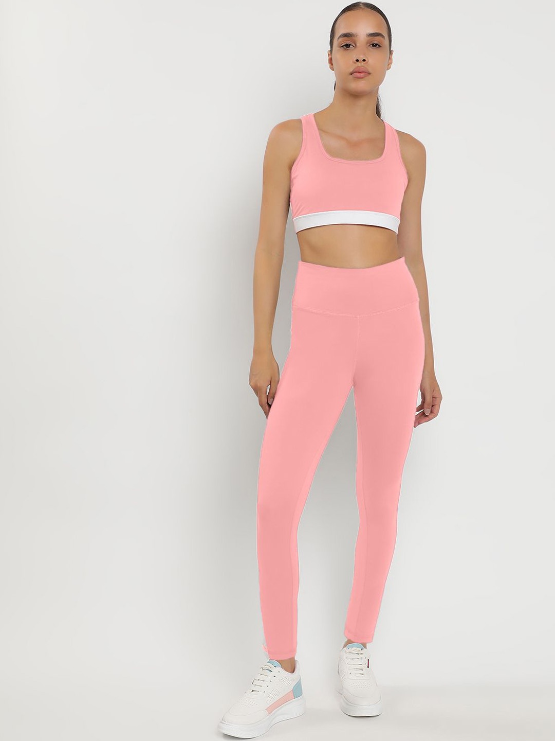 

Wearjukebox Sports Bra With Leggings Co-Ords, Peach