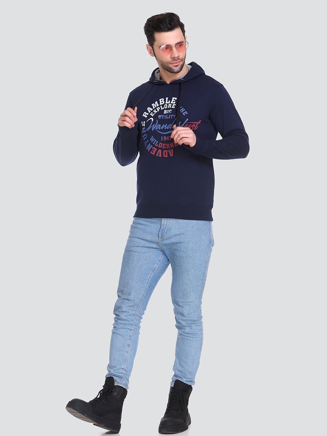 

Tuckinn Men Graphic Printed Hooded Sweatshirt, Blue