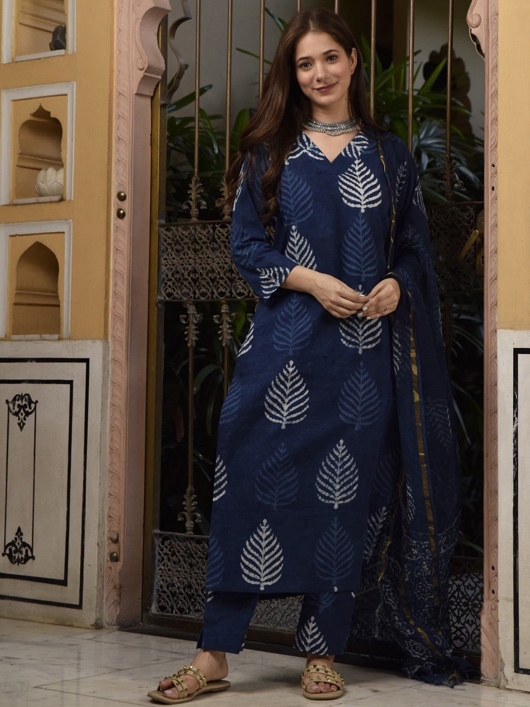 

KALINI Ethnic Motifs Printed Straight Kurta with Trousers & Dupatta, Blue