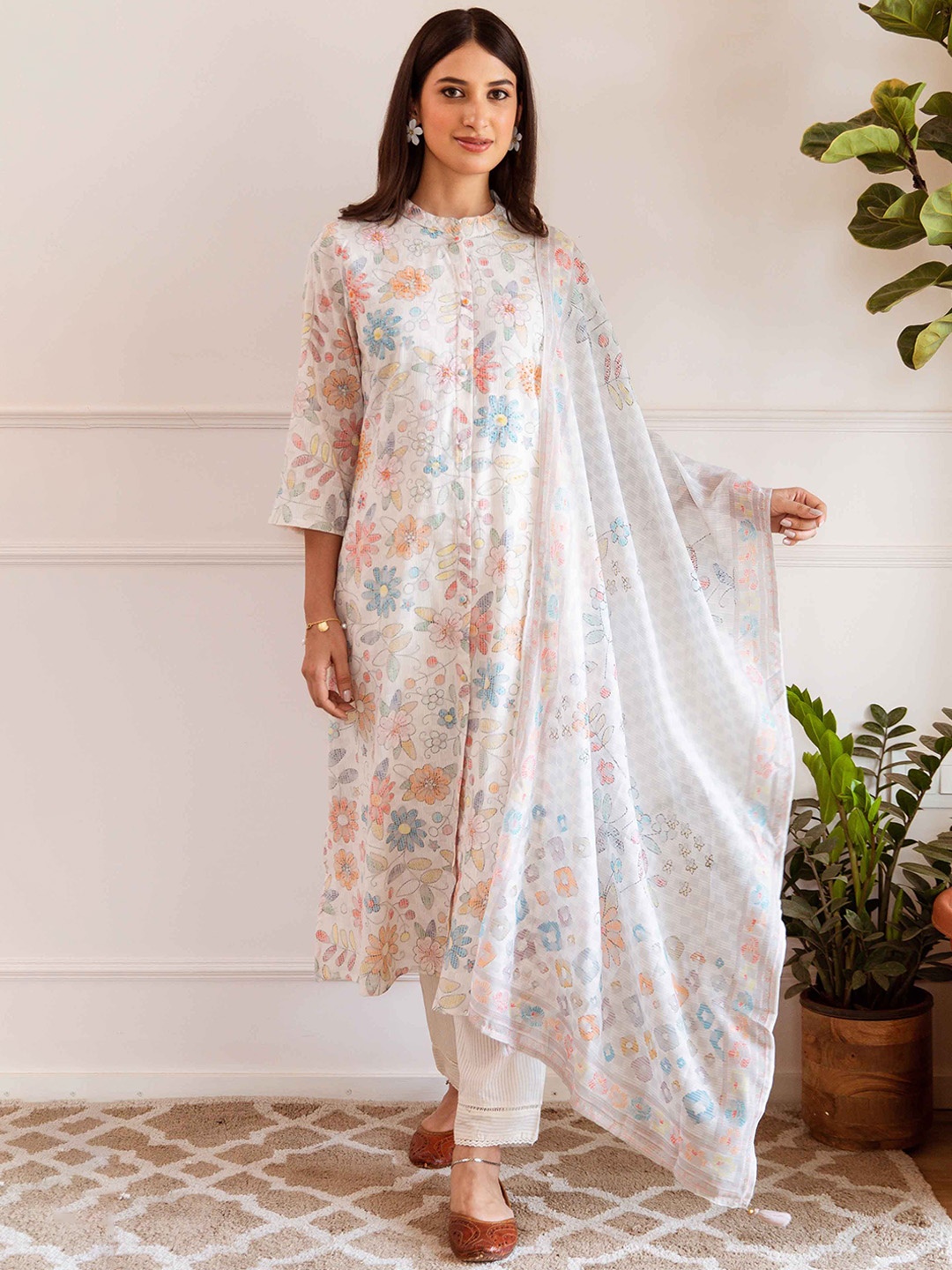 

Nehamta Floral Printed Regular Beads and Stones Pure Cotton Kurta with Trousers & Dupatta, Cream
