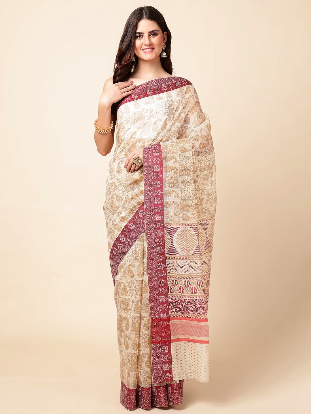 

Meena Bazaar Ethnic Motifs Saree with Blouse, Off white