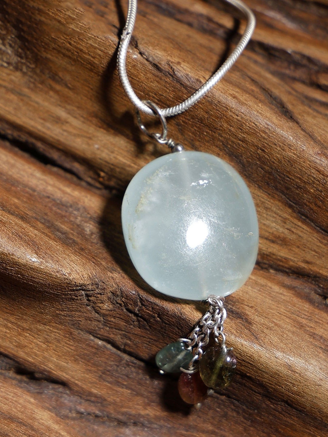 

Exotic India Aquamarine Gemstone Sterling Silver Pendant