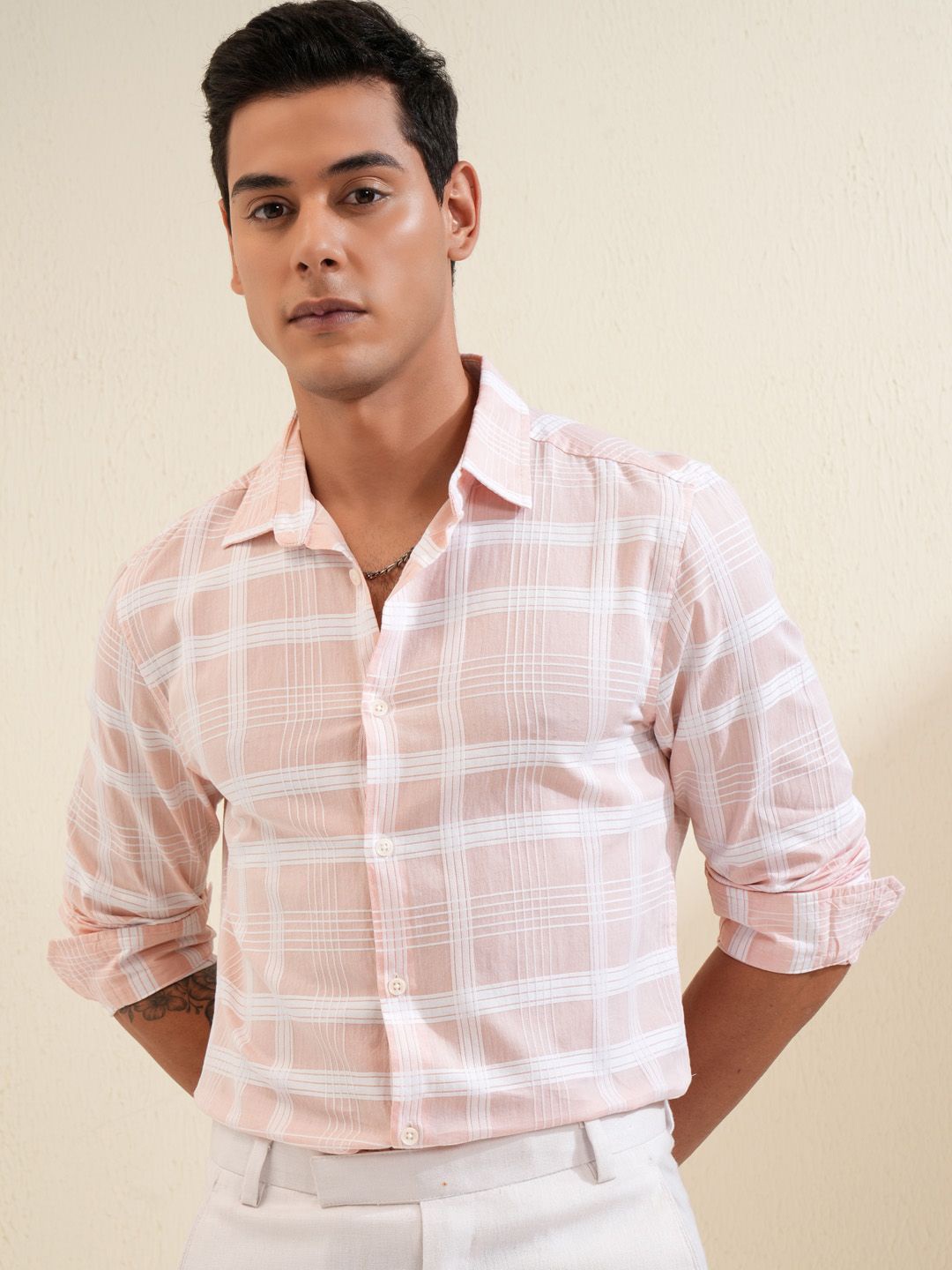 

LOCOMOTIVE Men Opaque Checked Textured Casual Shirt, Peach