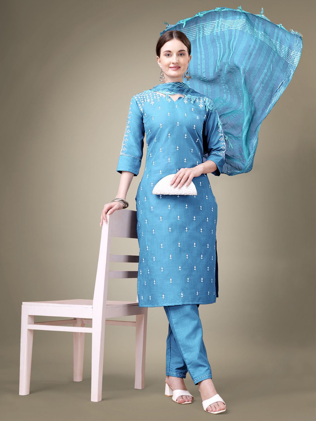 

Rujave Women Ethnic Motifs Embroidered Regular Sequinned Kurta with Trousers & With Dupatta, Blue