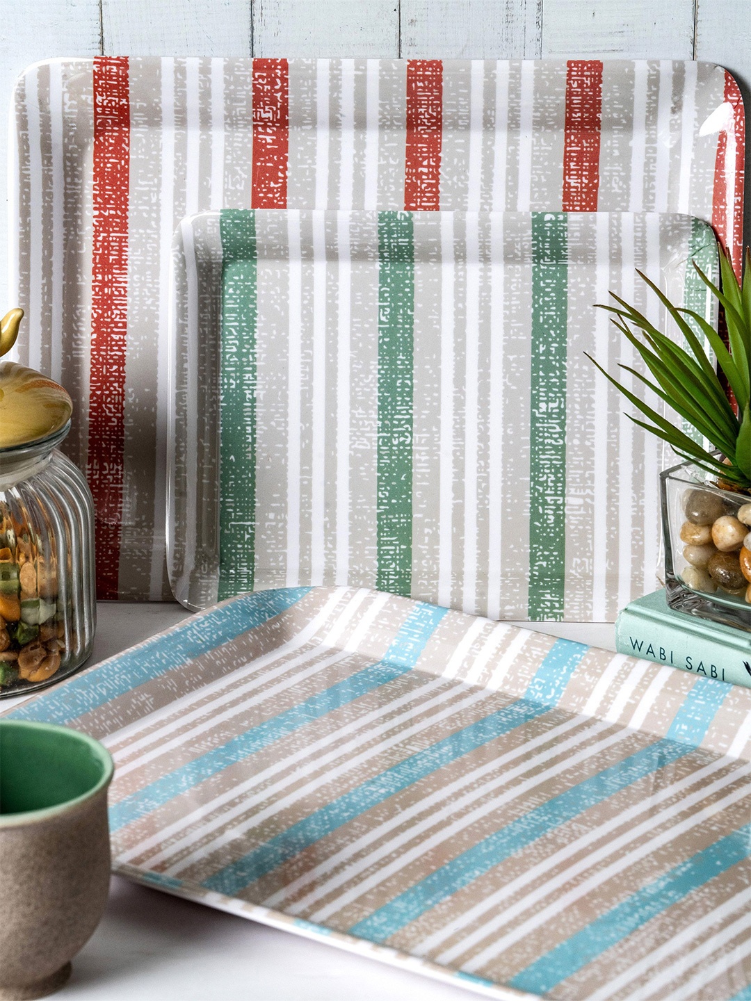 

GOODHOMES 3-Pcs White & Blue Striped Melamine Serving Tray