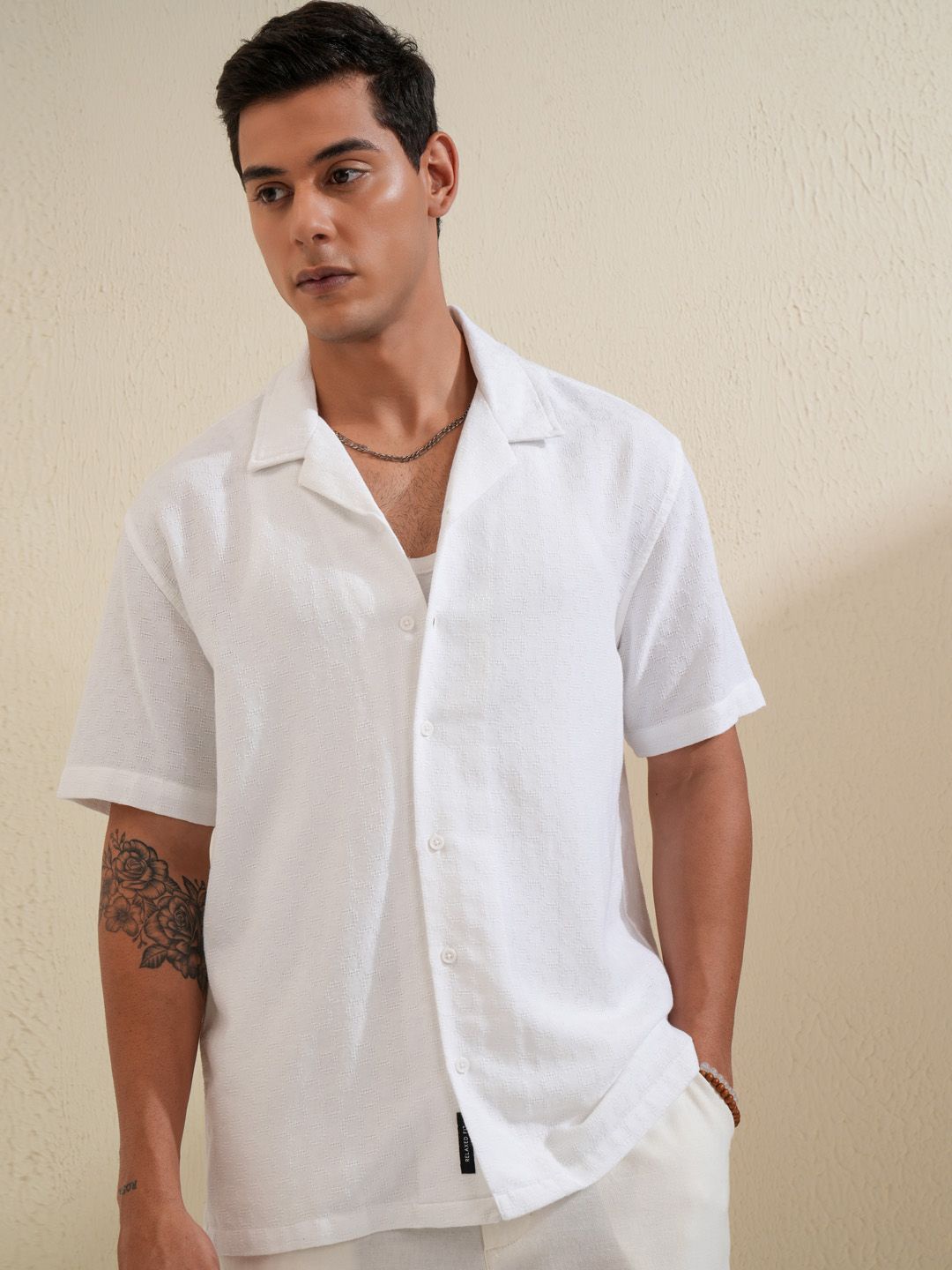 

LOCOMOTIVE Men Self Design Cotton Relaxed Fit Casual Shirt, White
