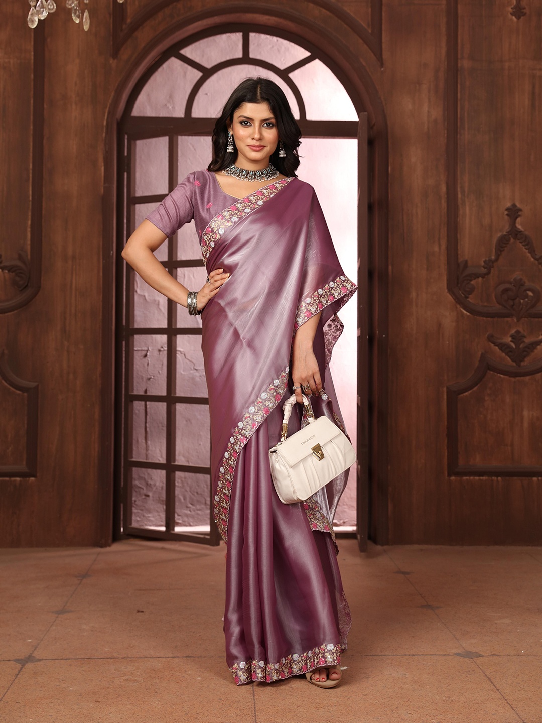 

ALAGINI Floral Embroidered Sequinned Saree, Purple