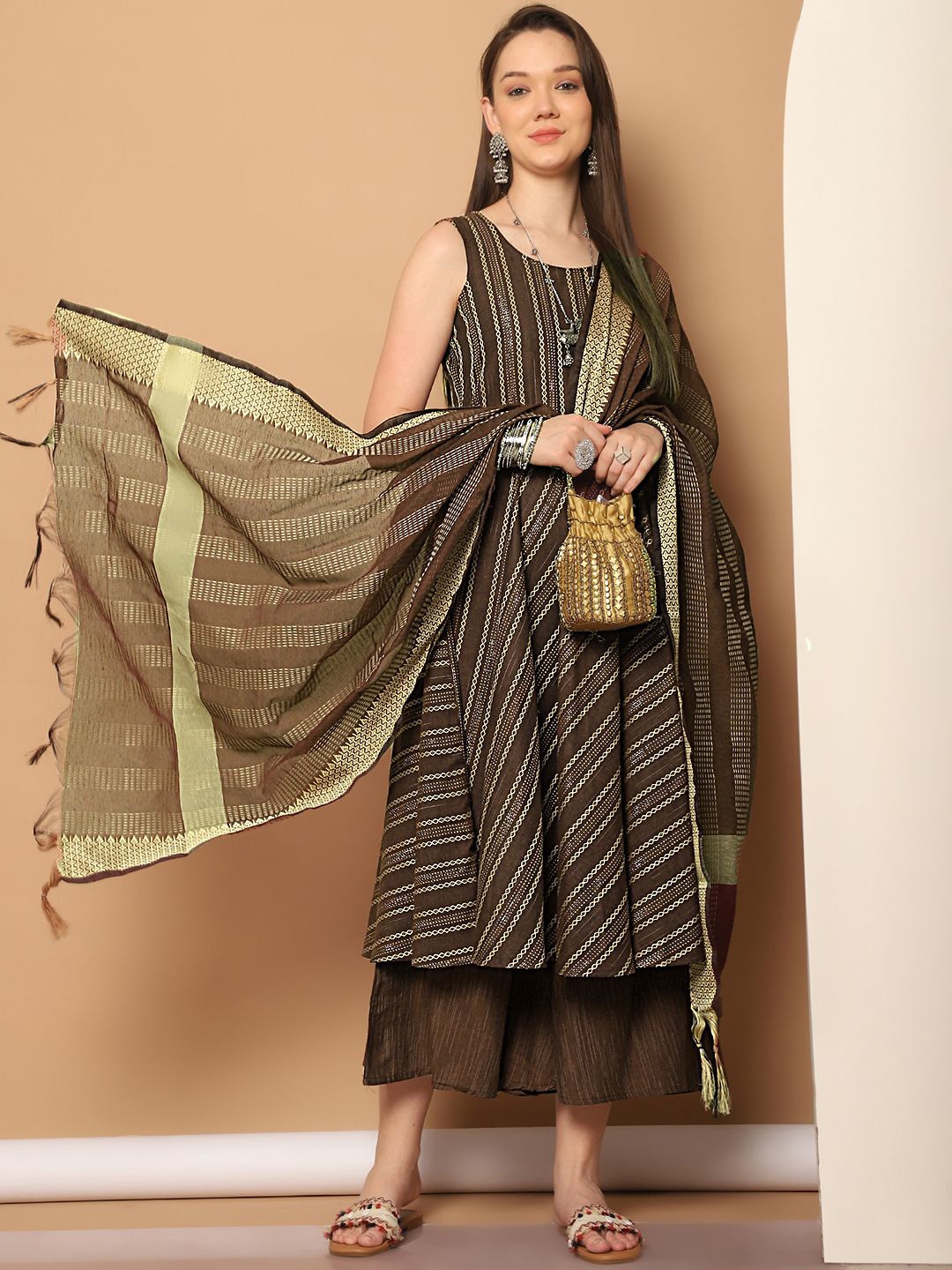 

Jompers Women Regular Kantha Work Kurta with Palazzos & With Dupatta, Brown