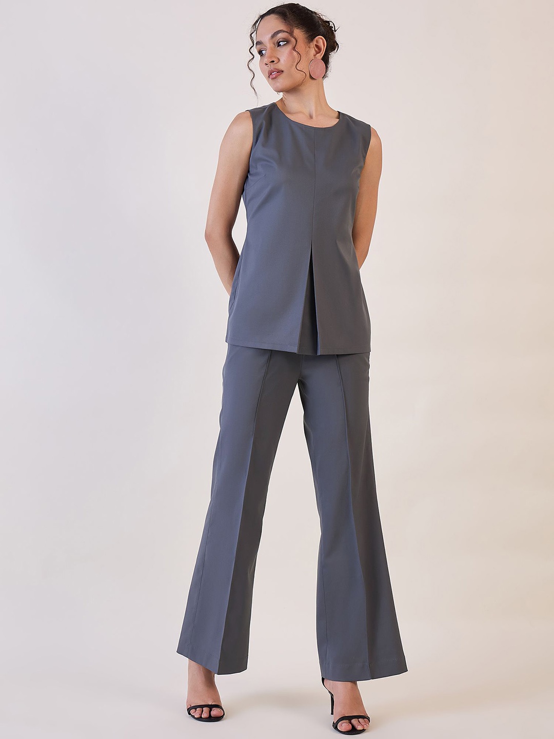 

PowerSutra Round-Neck Top With Trousers Co-Ords, Grey