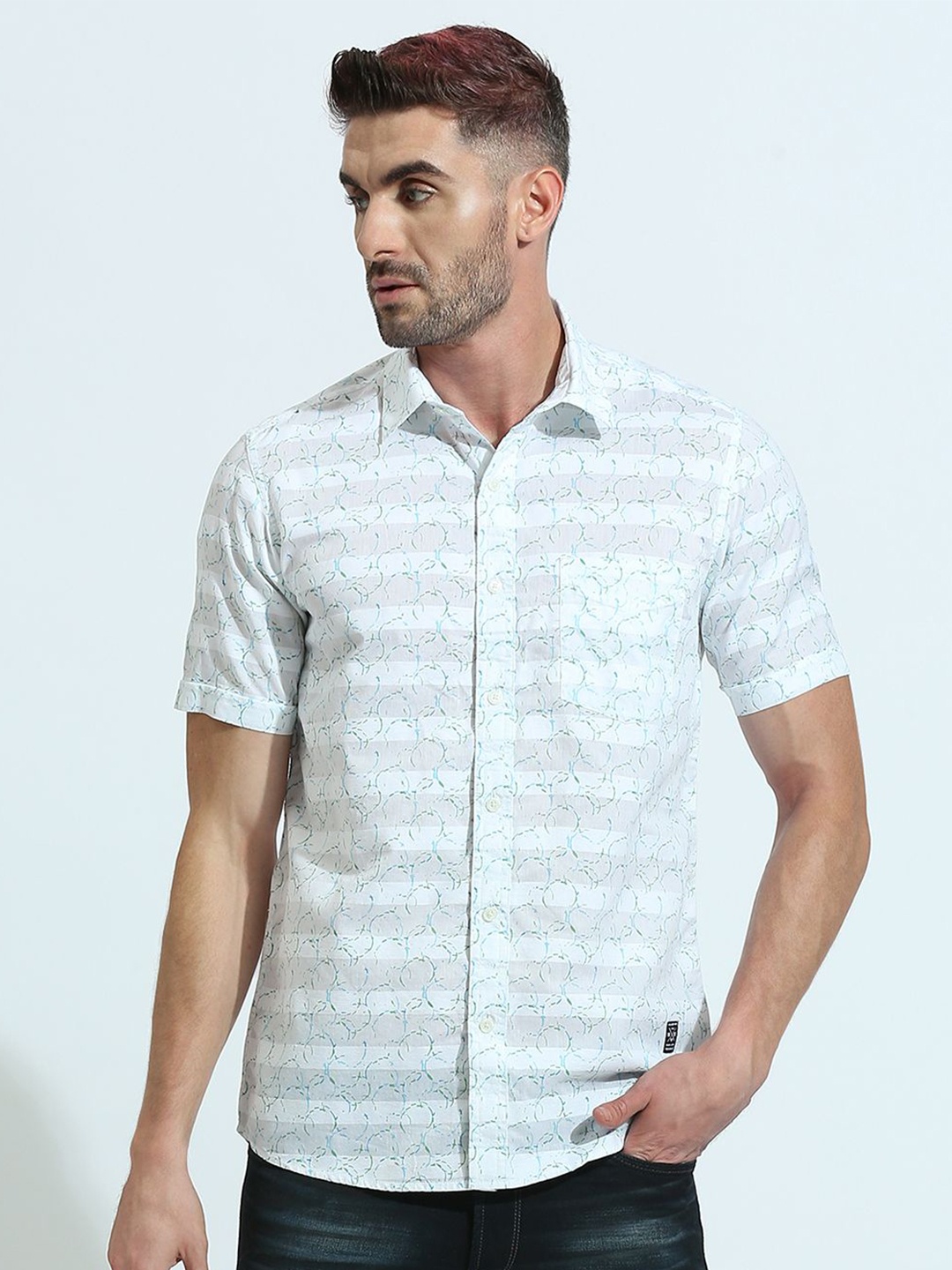 

Klub Fox Men Spread Collar Abstract Printed Cotton Slim Fit Casual Shirt, White