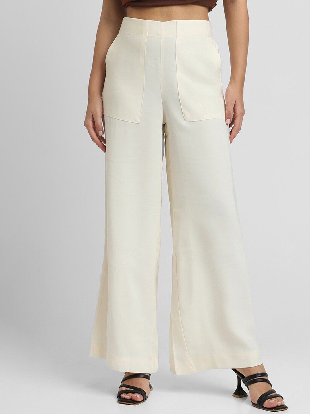 

FOREVER 21 Women Trousers, Cream