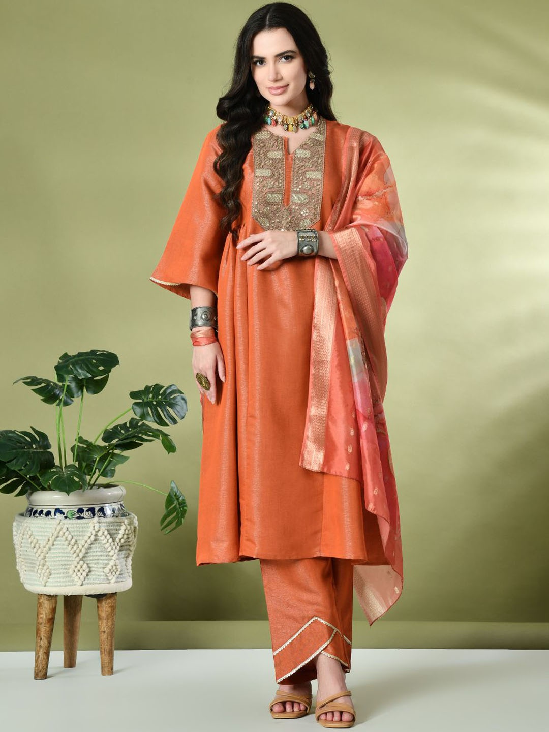 

Sangria Ethnic Motifs Yoke Design Thread Work Pure Silk Kurta with Palazzos & Dupatta, Orange