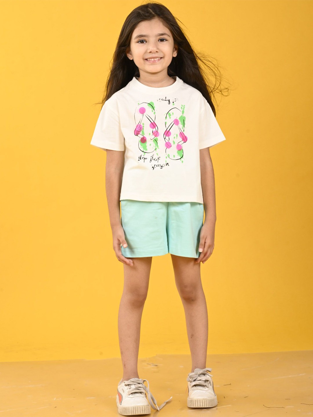 

Anthrilo Girls Printed T-shirt with Shorts, Blue