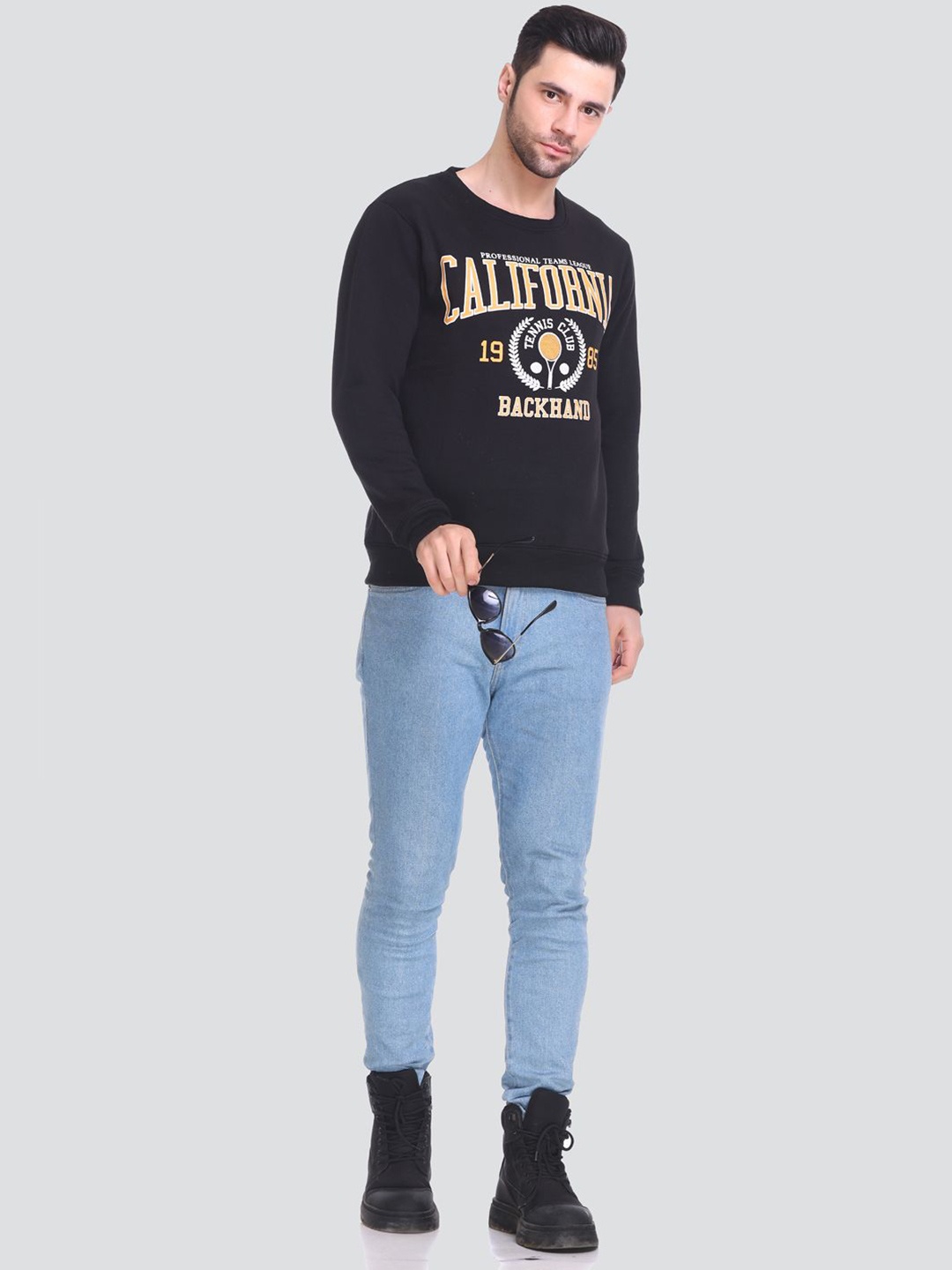 

Tuckinn Men Printed Sweatshirt, Black