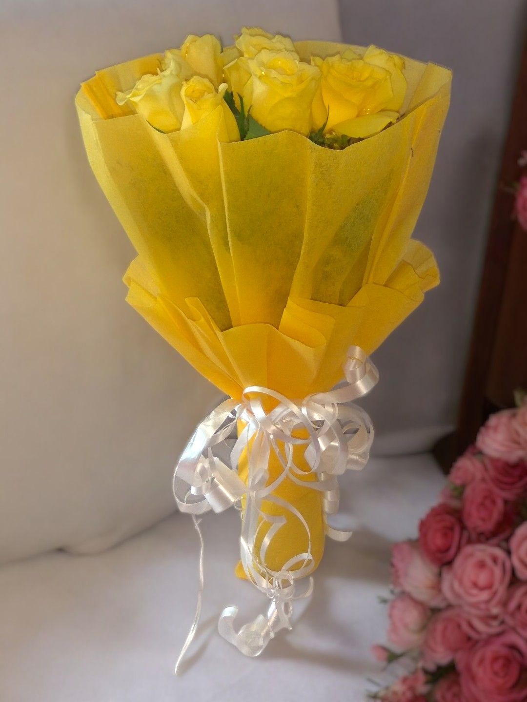 

bettergiftflowers 8-Pcs Rose Flowers In Bouquet, Yellow