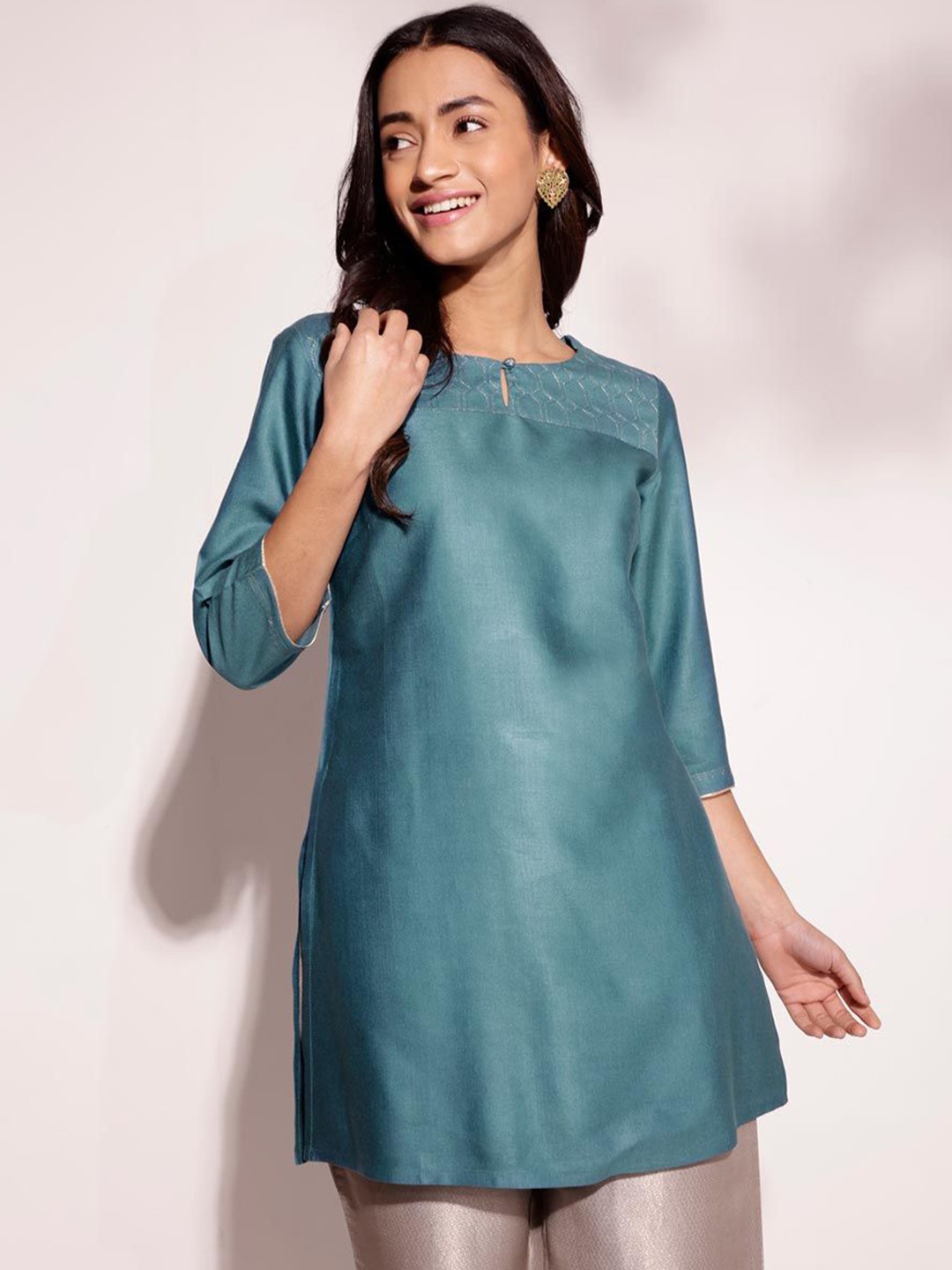 

Fabindia Women Sequinned Kurta, Teal