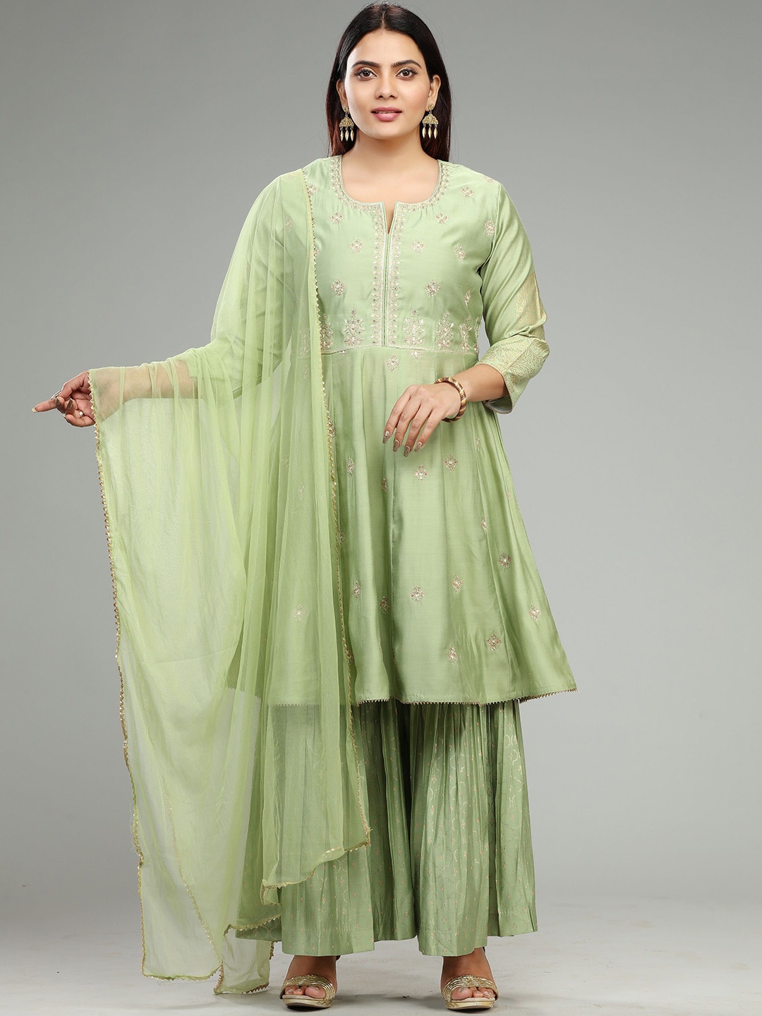 

COTTON CULTURE Women Floral Embroidered Regular Kurta with Sharara & With Dupatta, Green