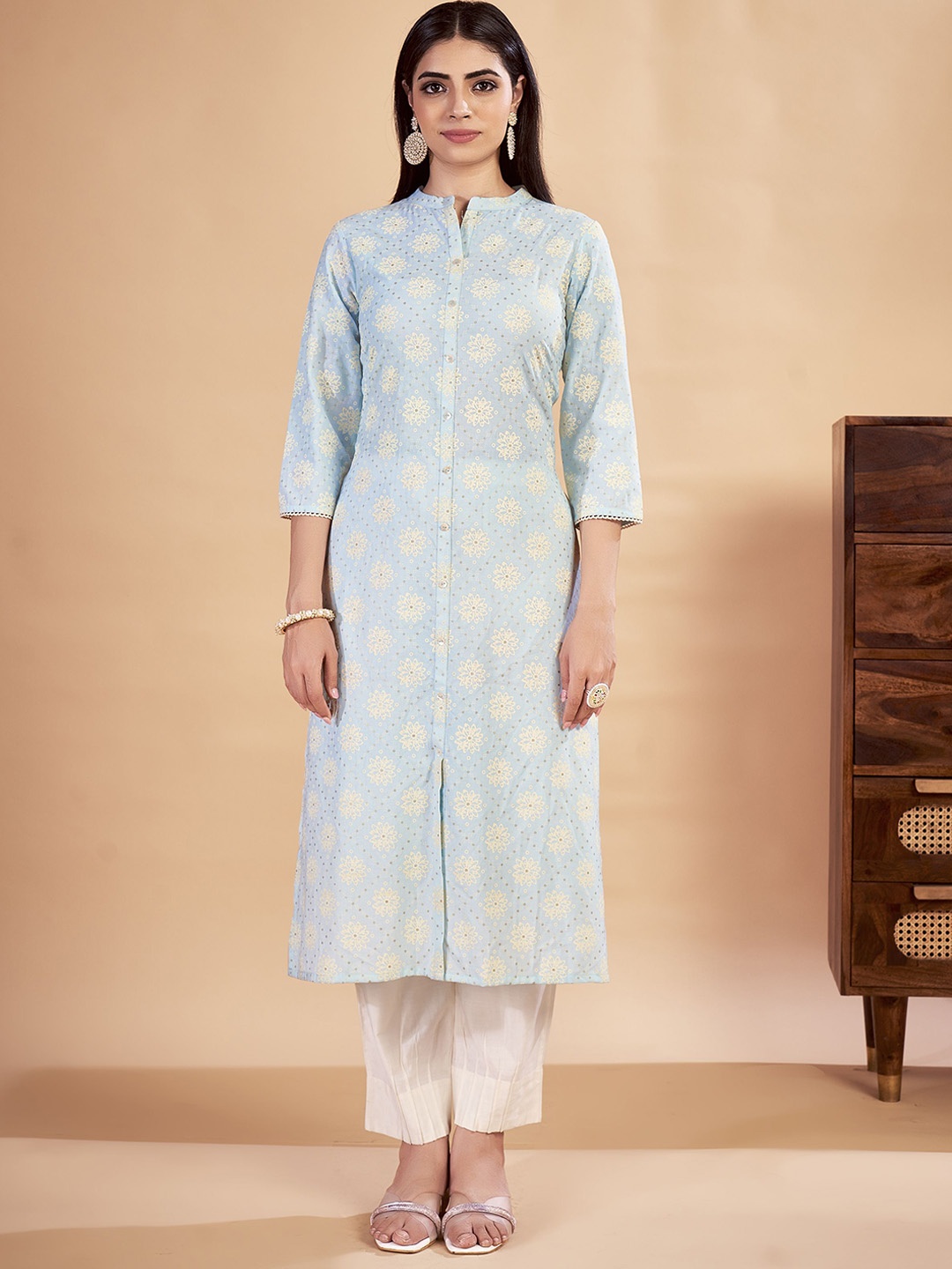 

IWUMAN Women Ethnic Motifs Thread Work Kurta, Blue