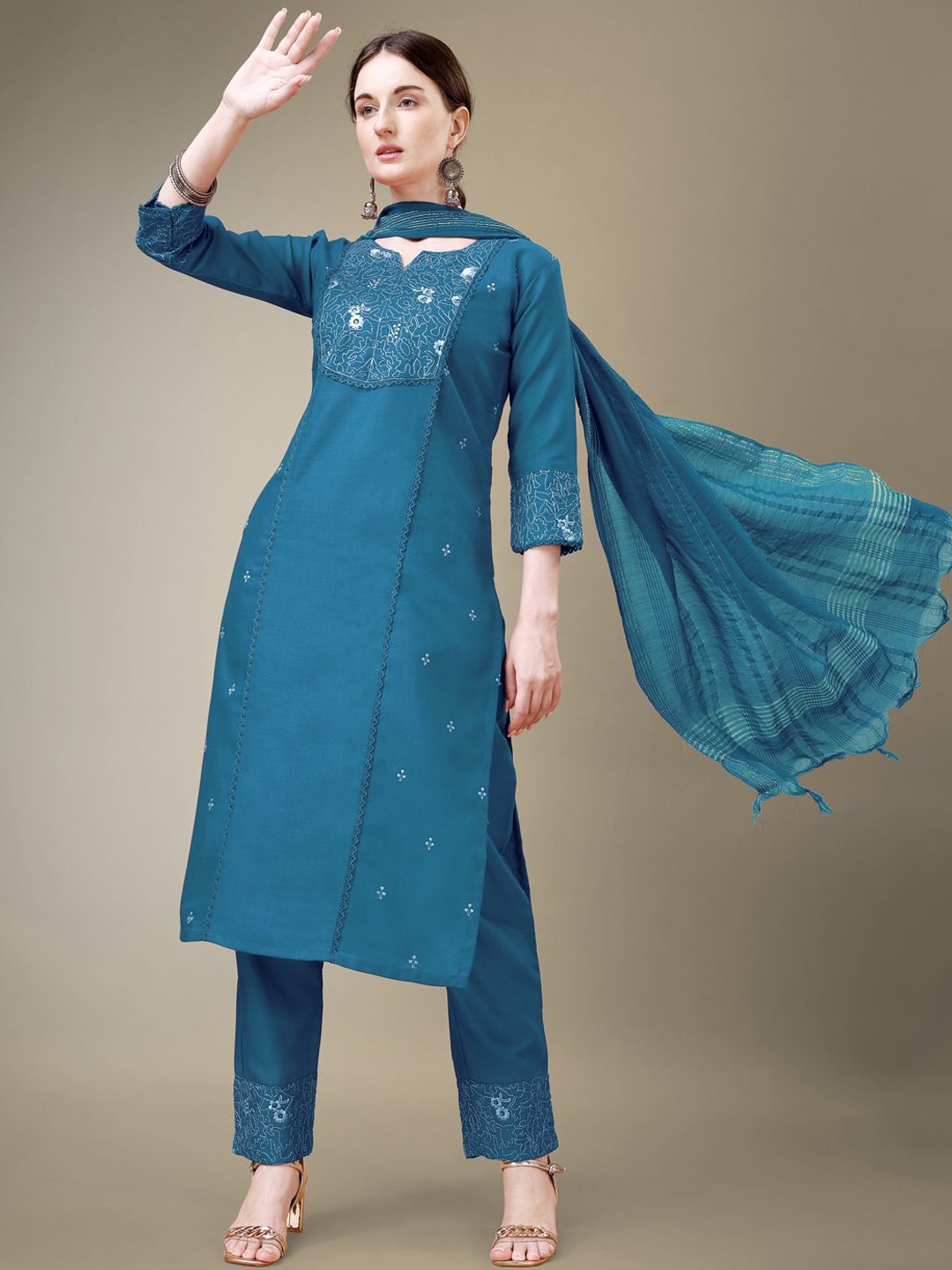 

Rujave Women Paisley Embroidered Regular Thread Work Kurti with Trousers & With Dupatta, Sea green